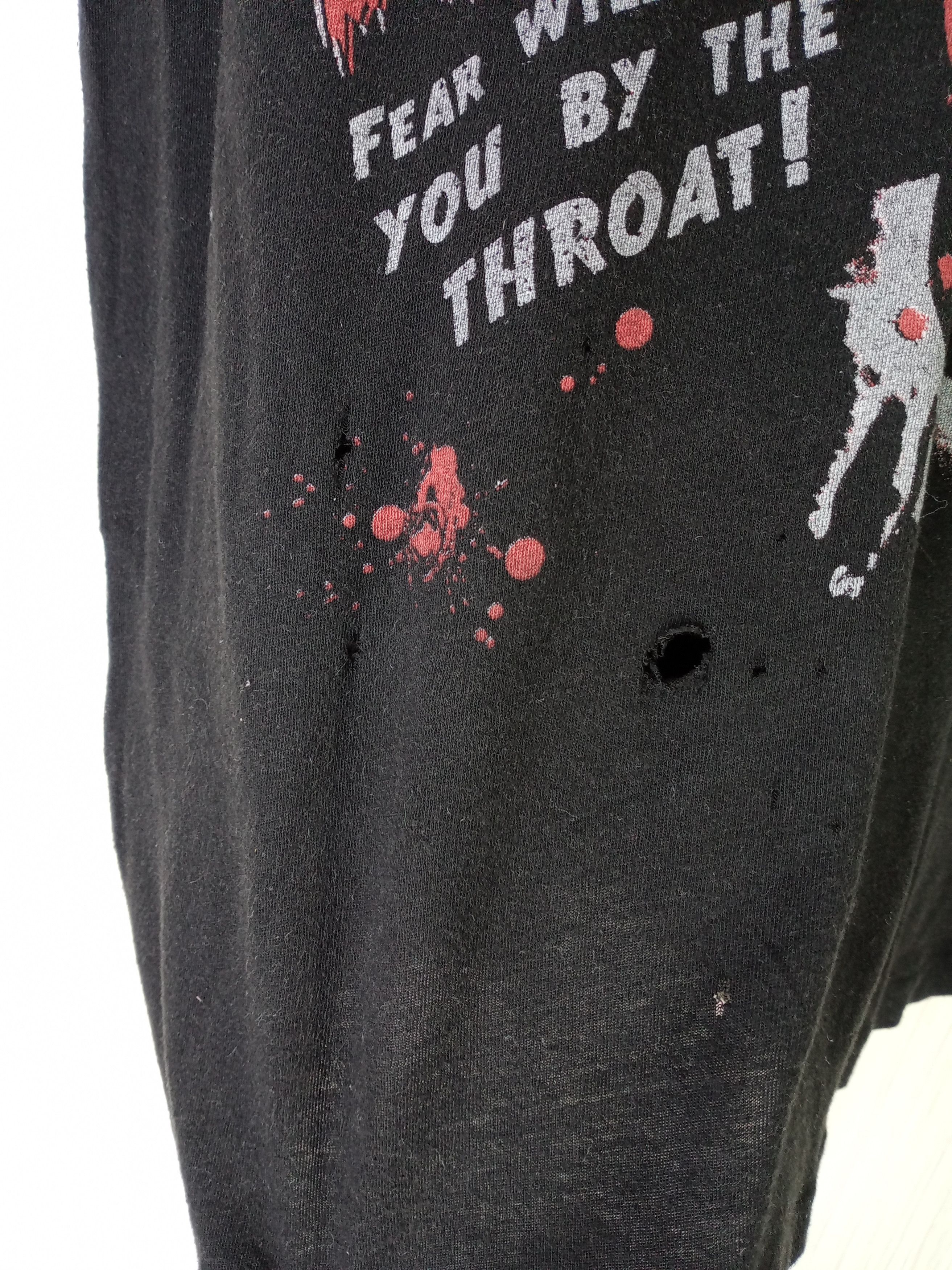 Expert Horror Rare Vintage Blood Bath Horror Movie Tshirt Size US M / EU 48-50 / 2 - 6 Thumbnail