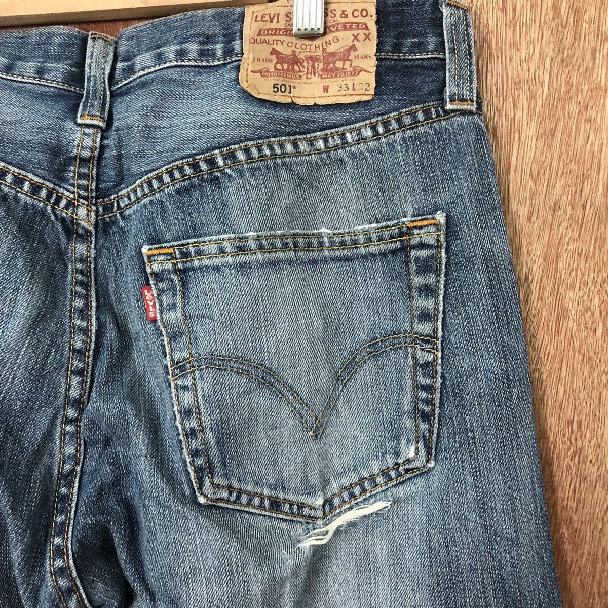 Levi's Levis 501 Blue distressed Denim jeans pants #6379 Size US 32 / EU 48 - 11 Thumbnail