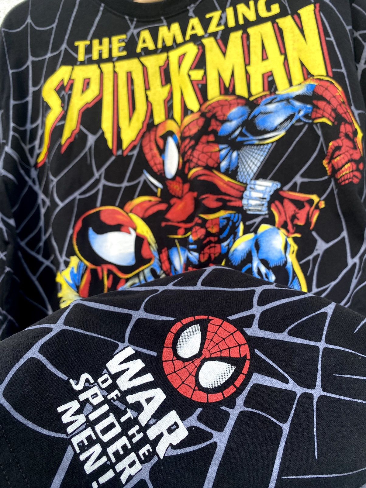 Japanese Brand Vintage Spiderman VS. Scarlet Spider Over Print Size US XL / EU 56 / 4 - 6 Thumbnail