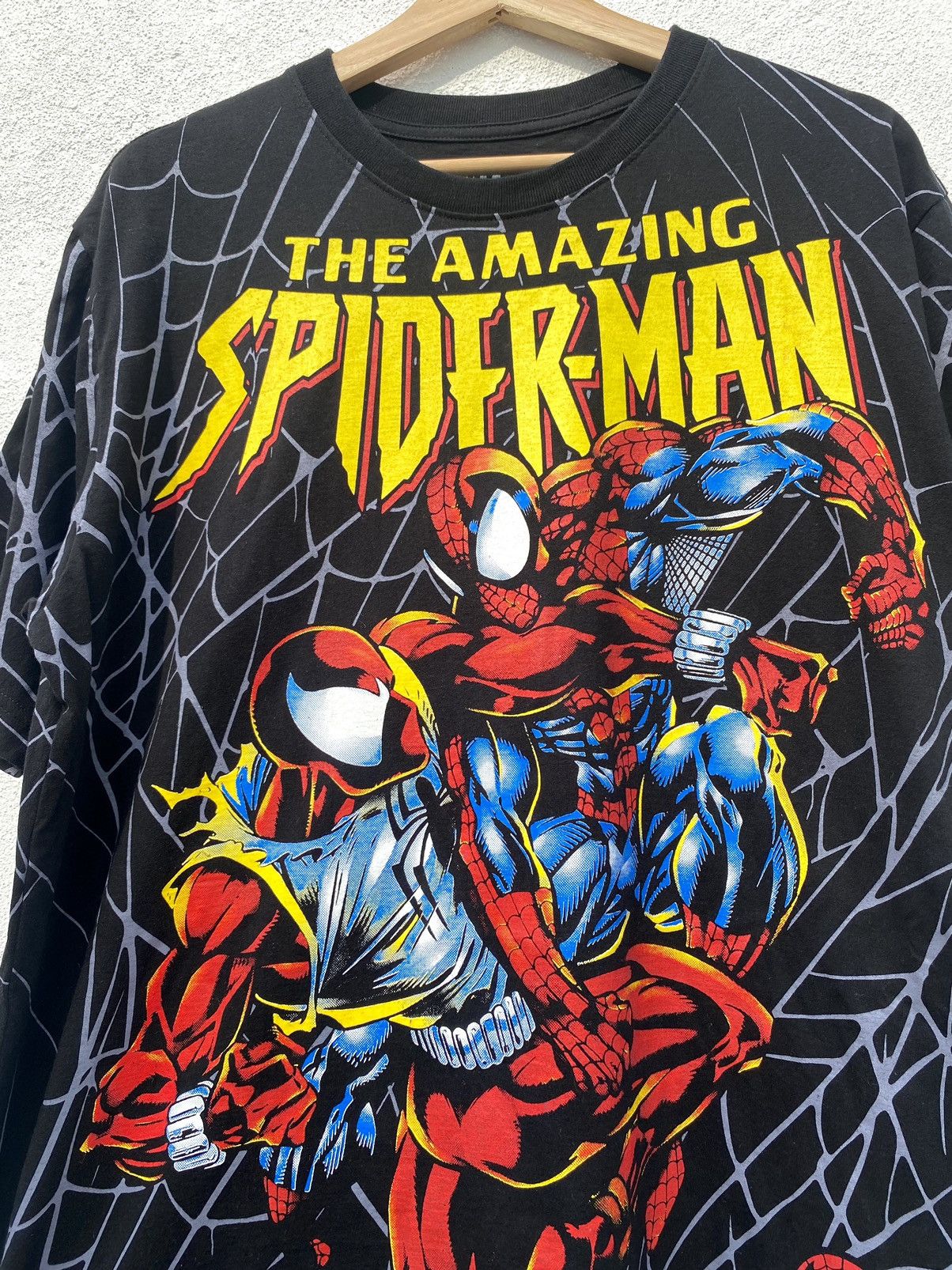Japanese Brand Vintage Spiderman VS. Scarlet Spider Over Print Size US XL / EU 56 / 4 - 2 Thumbnail