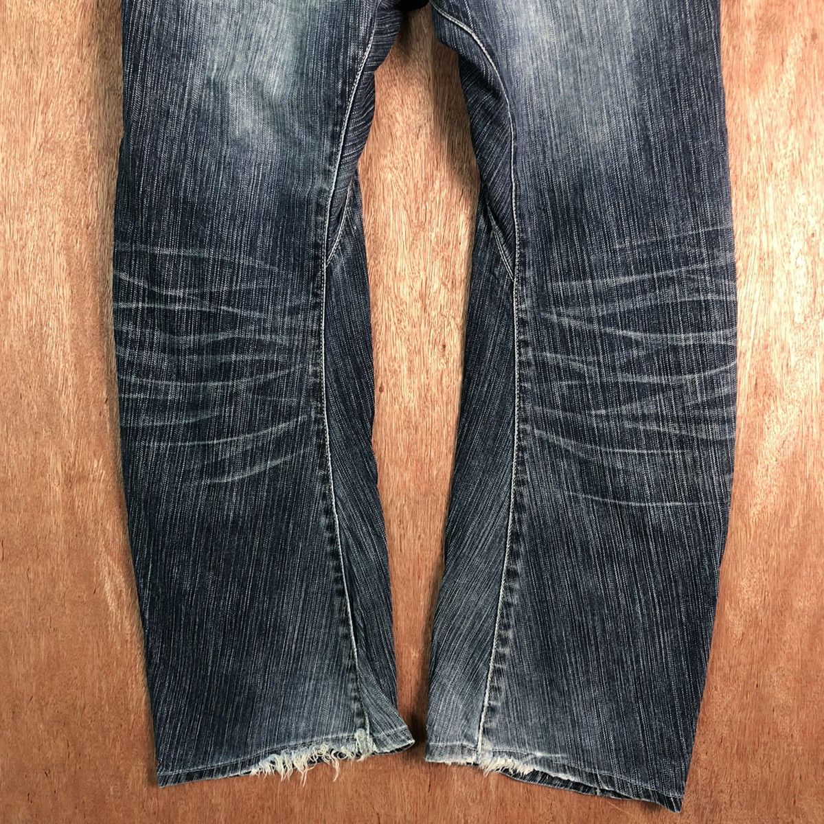 Edwin DLL Edwin Vintage Blue distressed Denim Jeans Pants #c130 Size US 32 / EU 48 - 9 Thumbnail
