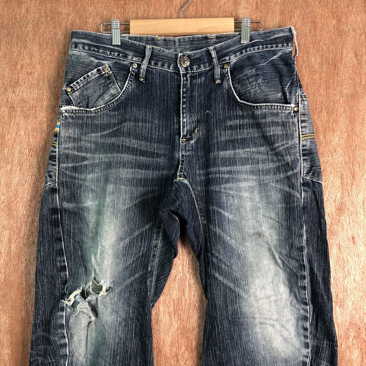 Edwin DLL Edwin Vintage Blue distressed Denim Jeans Pants #c130 Size US 32 / EU 48 - 2 Thumbnail