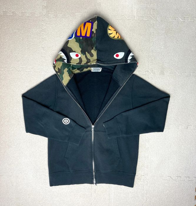 Green and black online bape hoodie