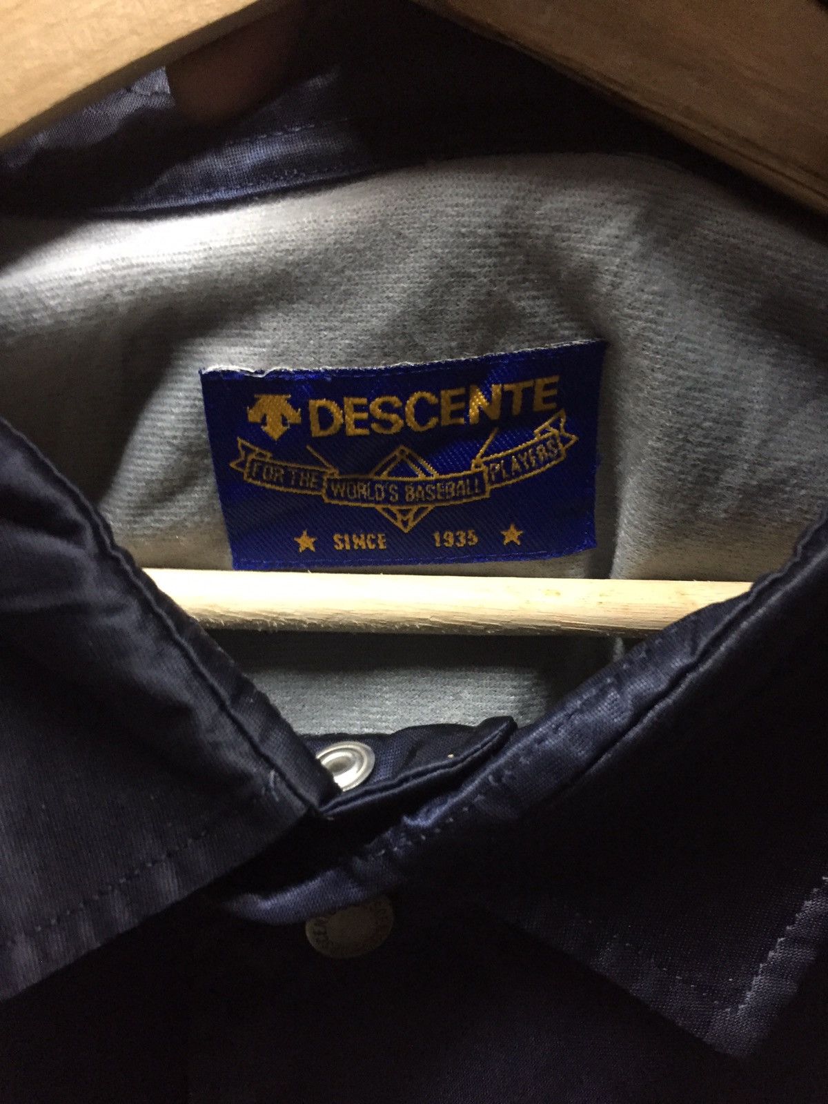 Descente Manbows Team Baseball Descente Coach’s Jacket Size US L / EU 52-54 / 3 - 4 Thumbnail