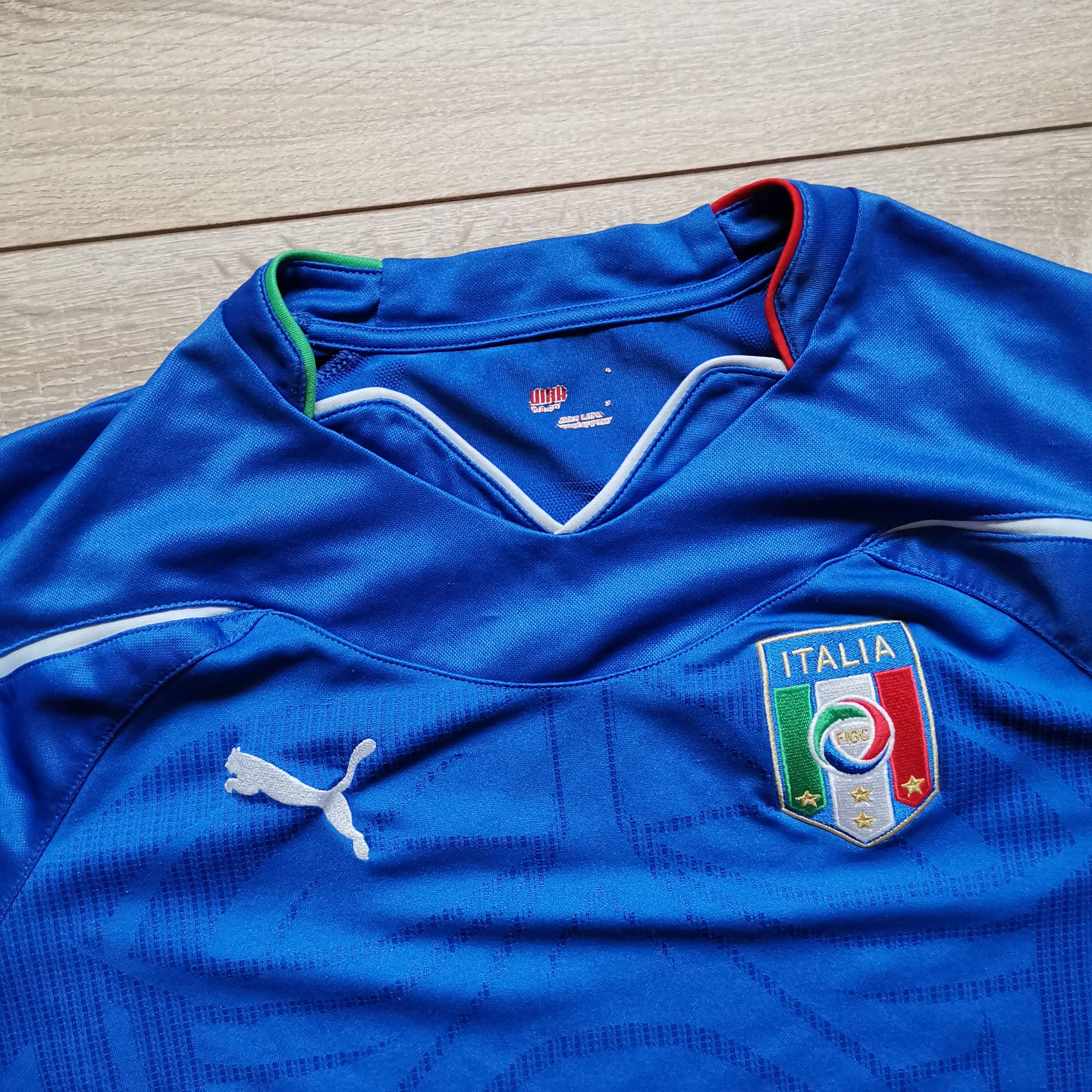 Puma Puma Italy 2010 2011 home jersey soccer football Size US S / EU 44-46 / 1 - 2 Thumbnail