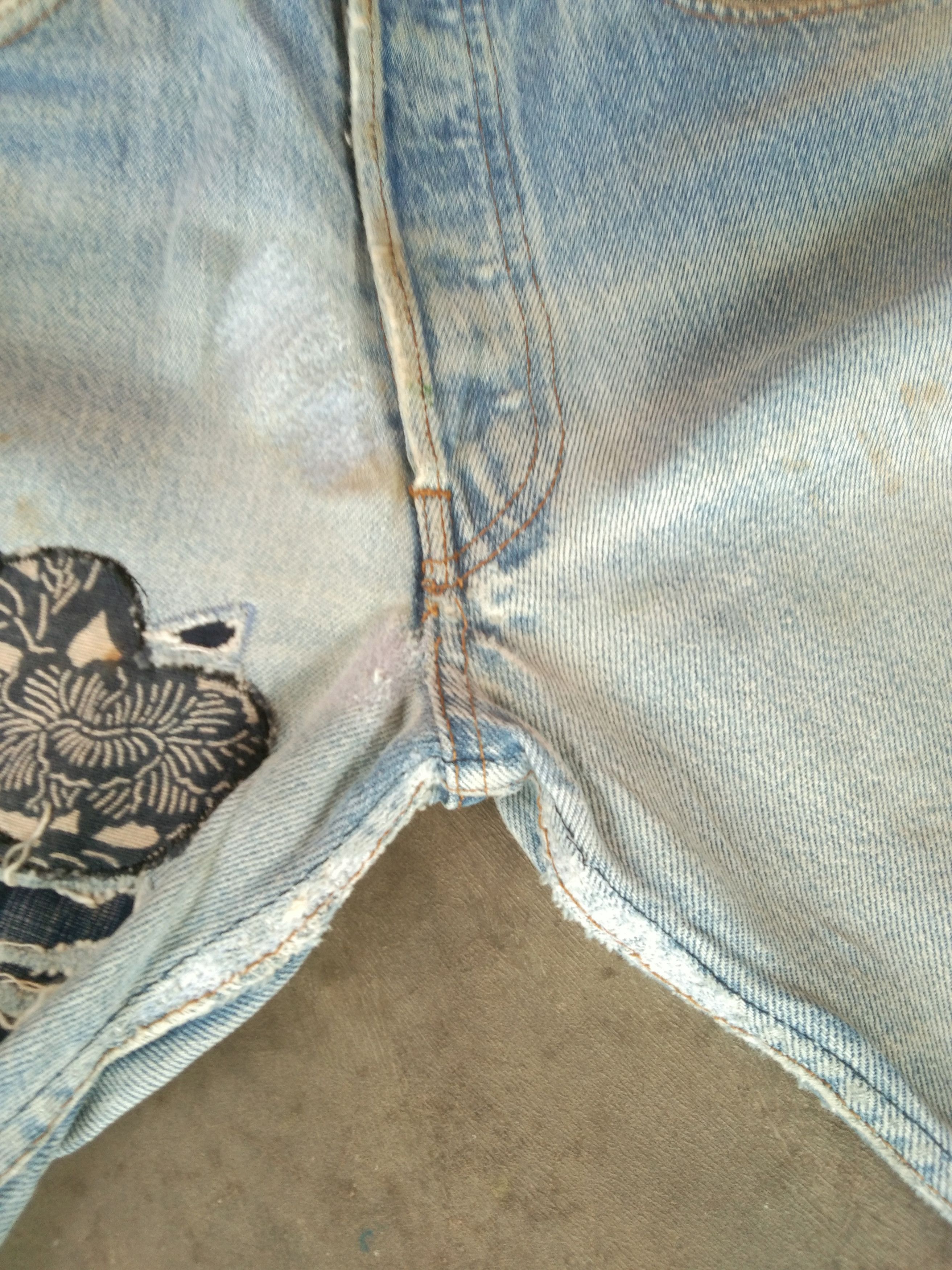 Levi's 80s Vintage Levi's 501 Made In USA Distressed Jeans 31x30 Size US 31 - 8 Thumbnail