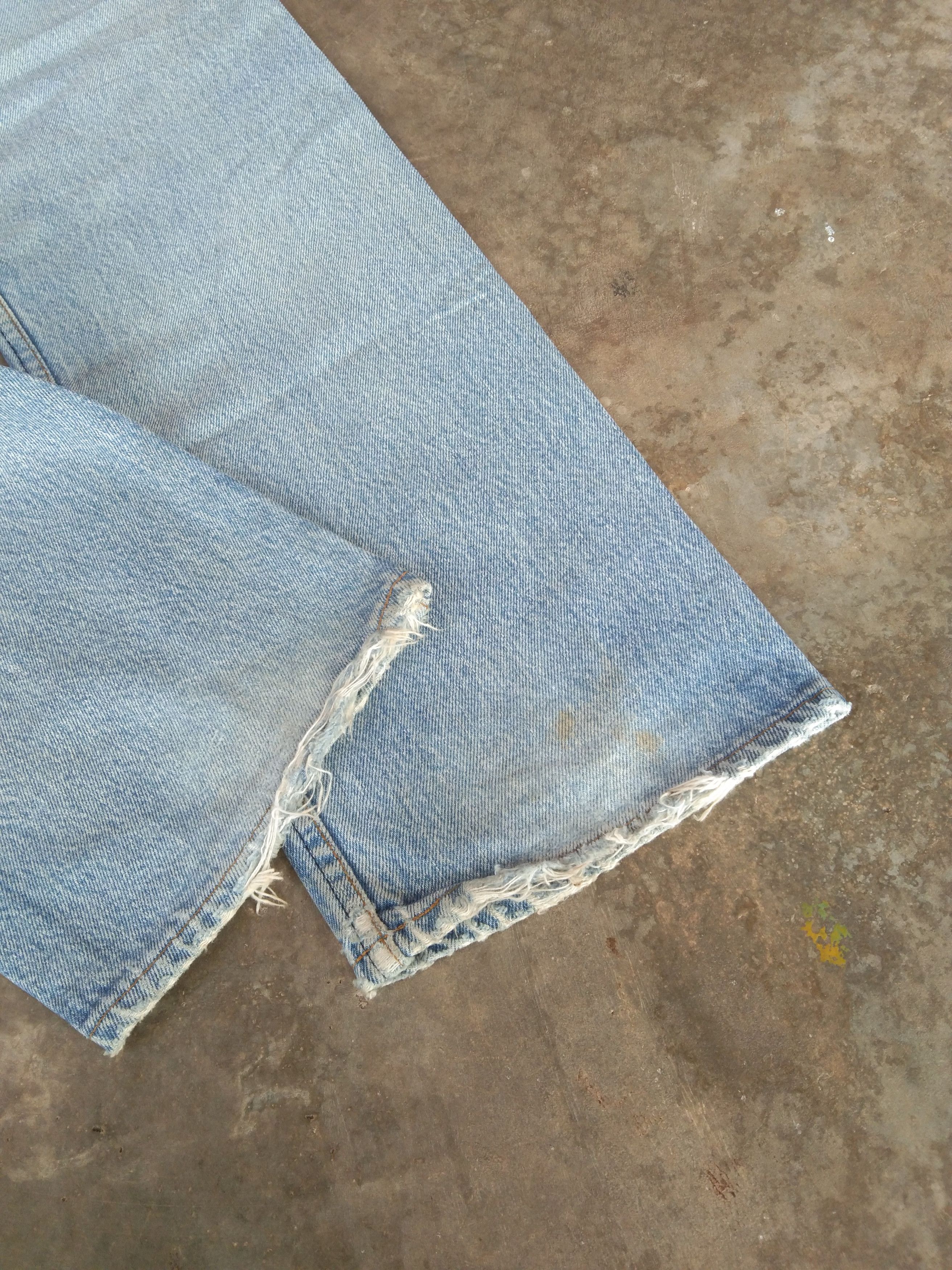 Levi's 80s Vintage Levi's 501 Made In USA Distressed Jeans 31x30 Size US 31 - 3 Thumbnail
