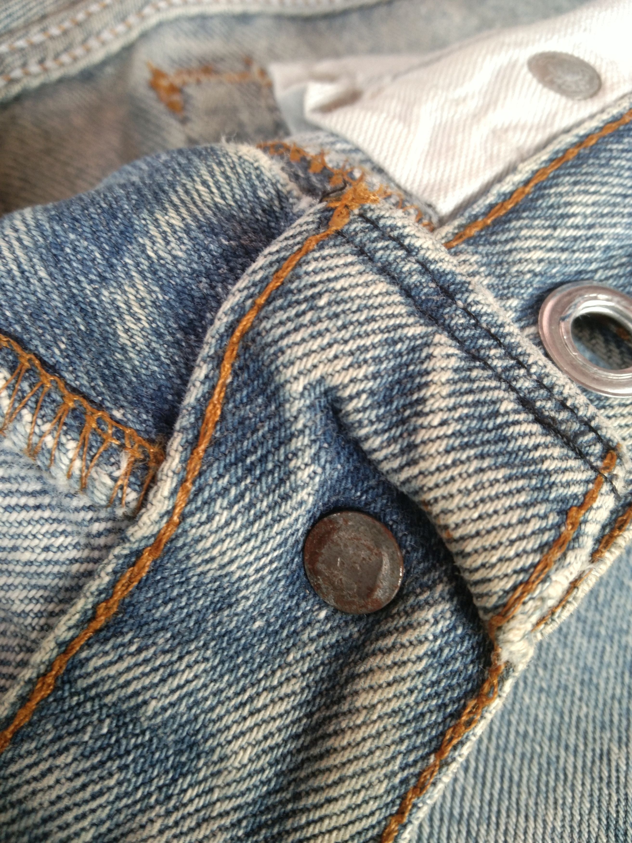 Levi's 80s Vintage Levi's 501 Made In USA Distressed Jeans 31x30 Size US 31 - 12 Thumbnail