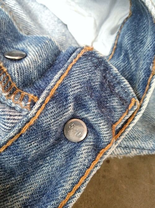 Levi's 90s Vintage Levi's 501 xx Made In USA Distressed Jeans 31x30 Size US 31 - 7 Thumbnail