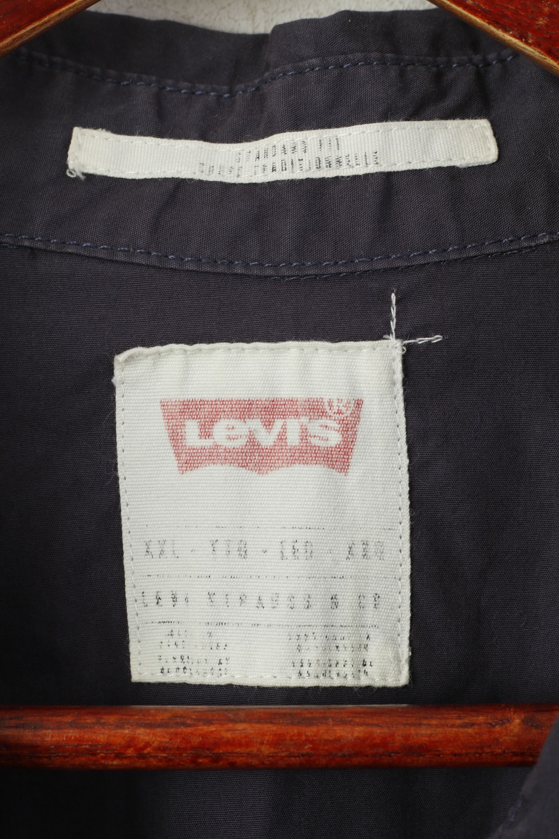 Levi's Levi's Men XXL Casual Shirt Navy Cotton Top 0333 Size US XXL / EU 58 / 5 - 4 Thumbnail