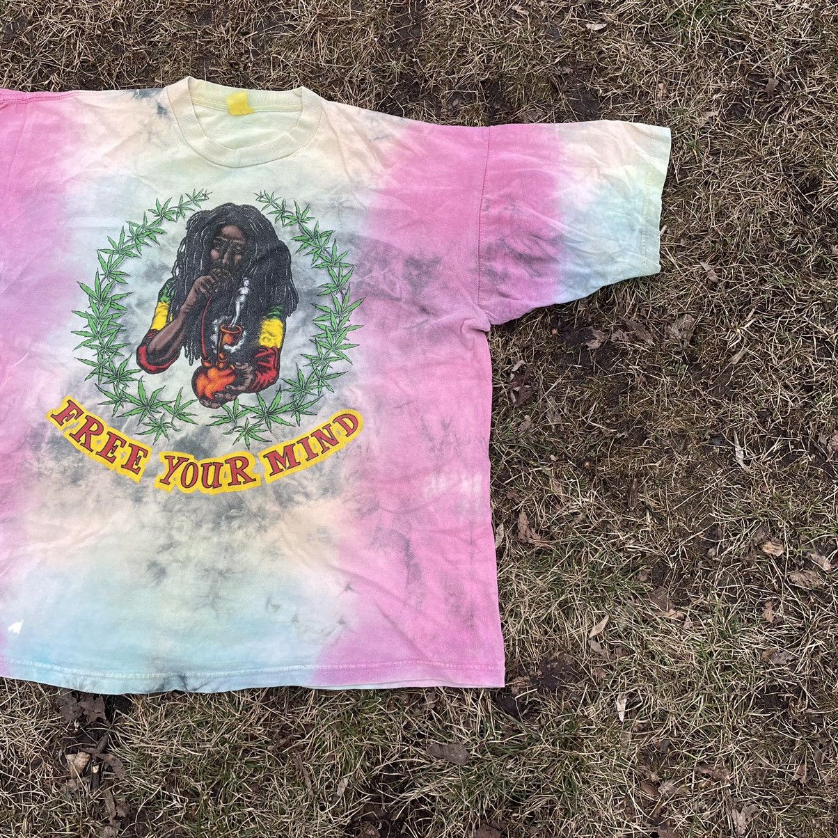 Vintage Vintage 90s Sun Faded Graphic Tee Rasta Rave Aesthetic XL Size US XL / EU 56 / 4 - 2 Thumbnail