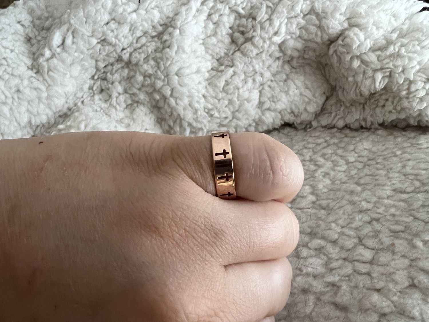 Jewelry Rose Gold Cross stainless steel ring - size 7.5 Size ONE SIZE - 4 Thumbnail