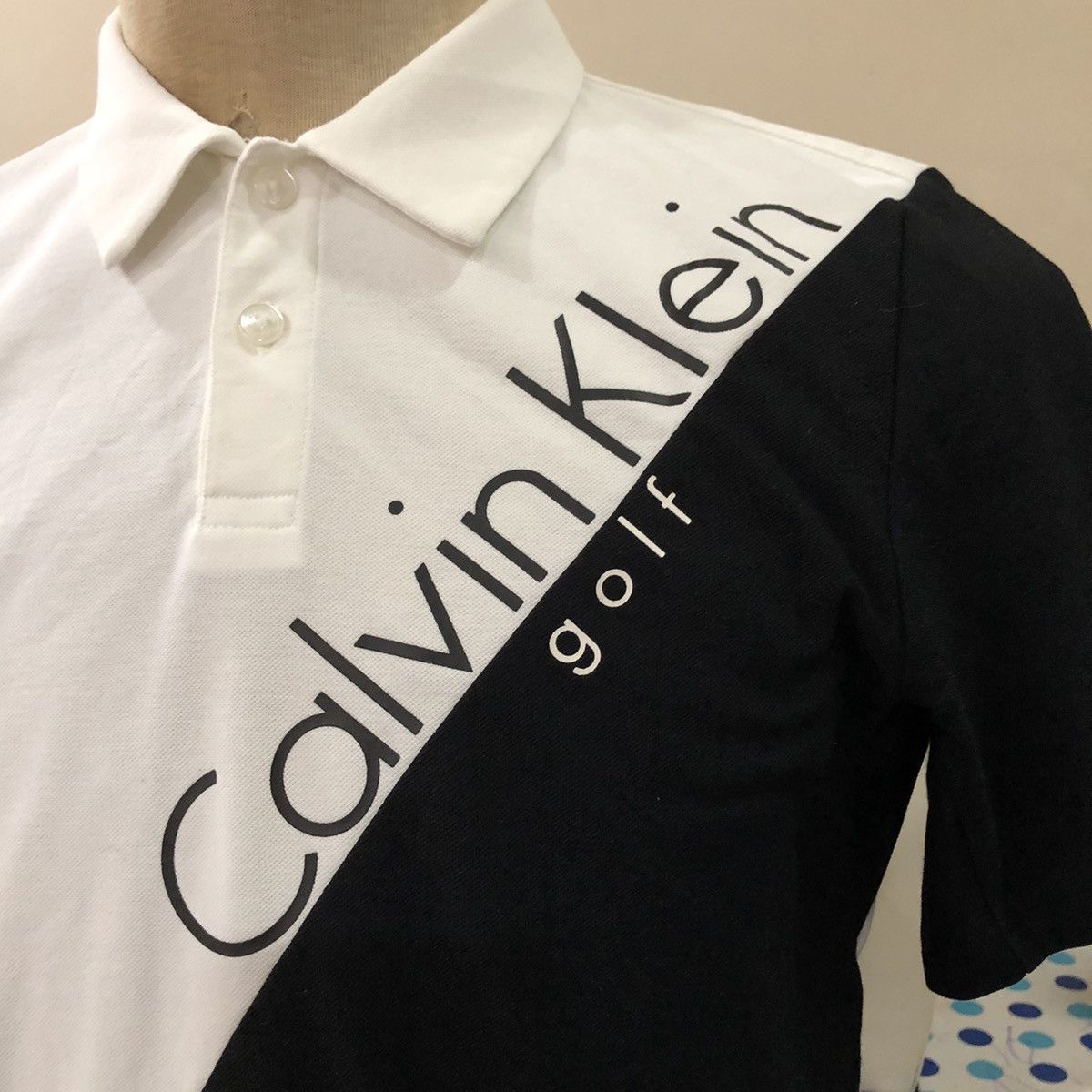 Calvin Klein Calvin Klein Golf T-shirt Style Size US L / EU 52-54 / 3 - 3 Thumbnail