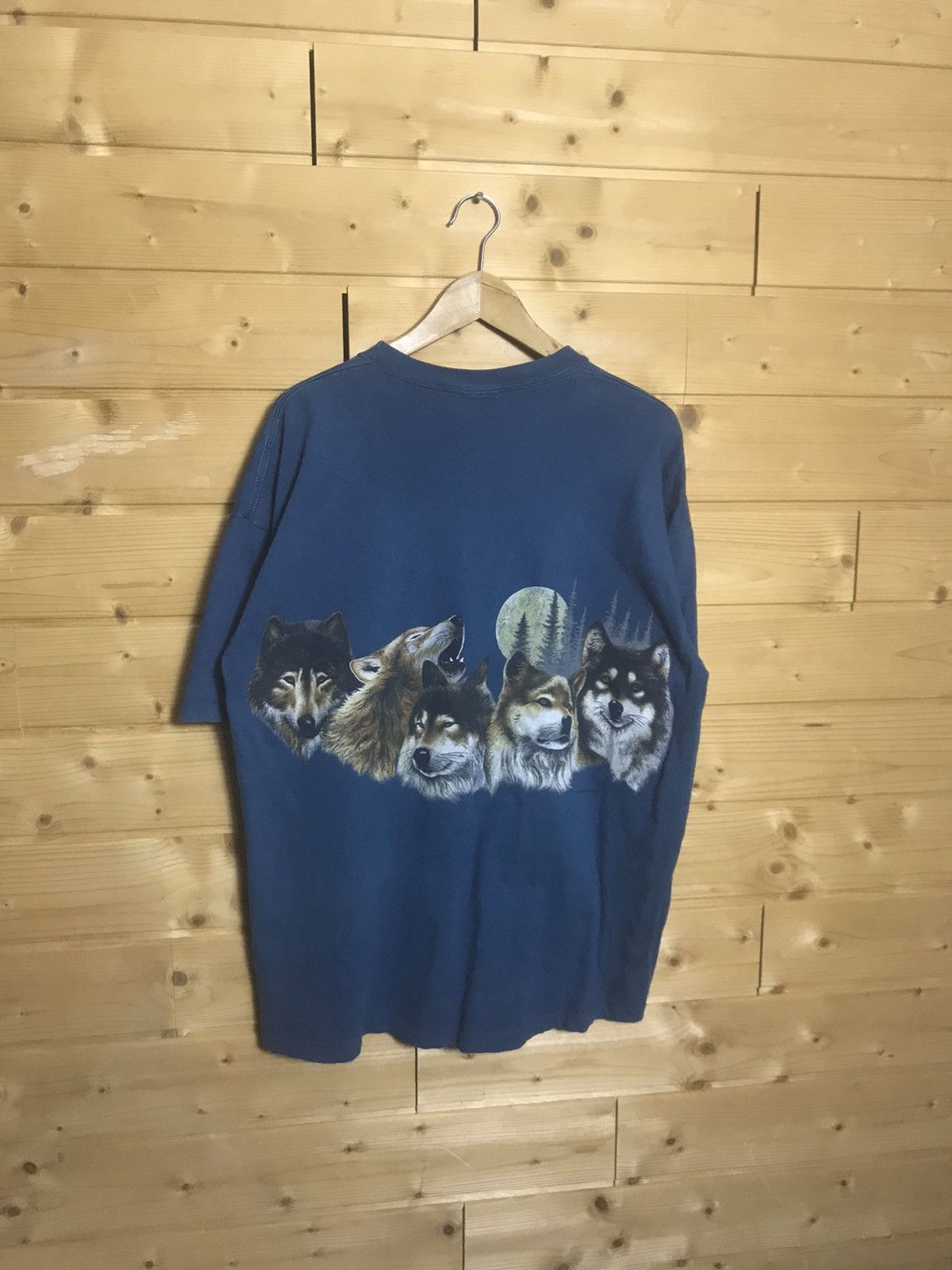 Vintage 1992 Vintage 90’s wolfs single stitch t-shirt Size US XL / EU 56 / 4 - 5 Thumbnail