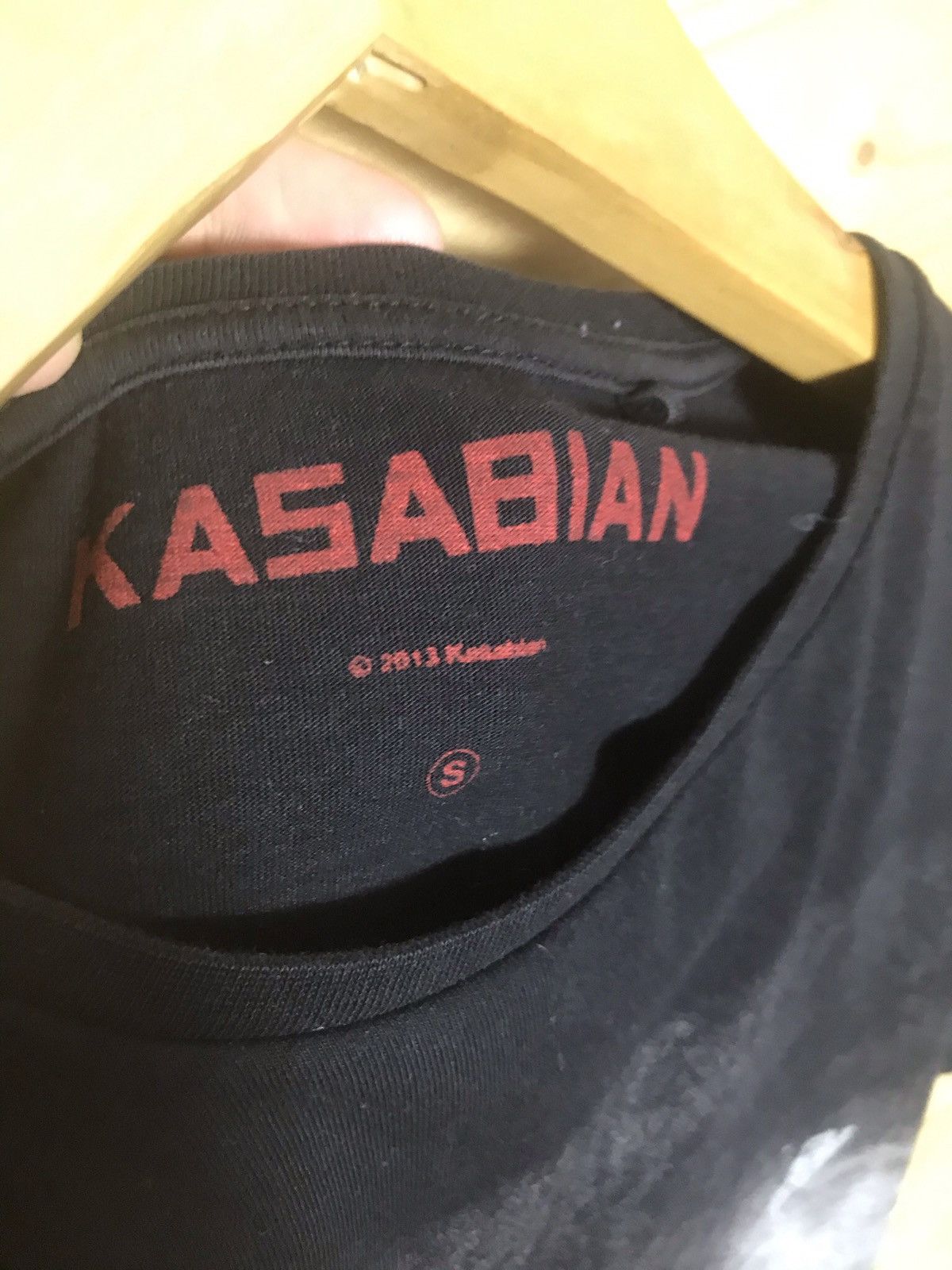 Band Tees 2013 Kasabian band t-shirt Size US S / EU 44-46 / 1 - 8 Thumbnail