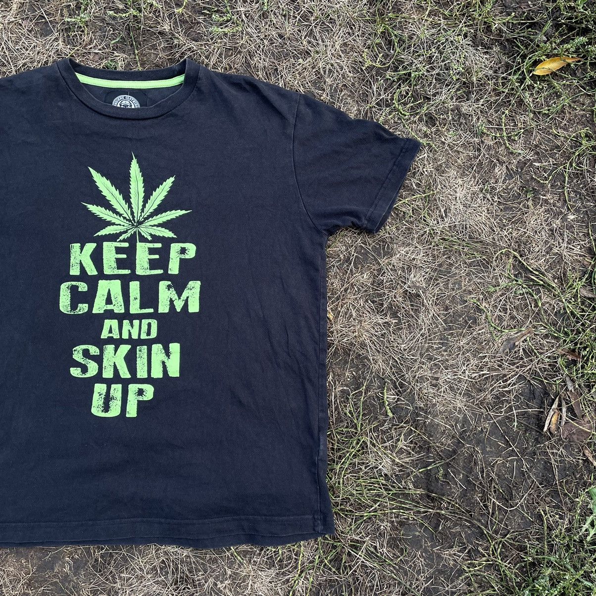 Vintage Vintage 90s Graphic Tee Cannabis Leaf Skate Streetwear S Size US S / EU 44-46 / 1 - 2 Thumbnail