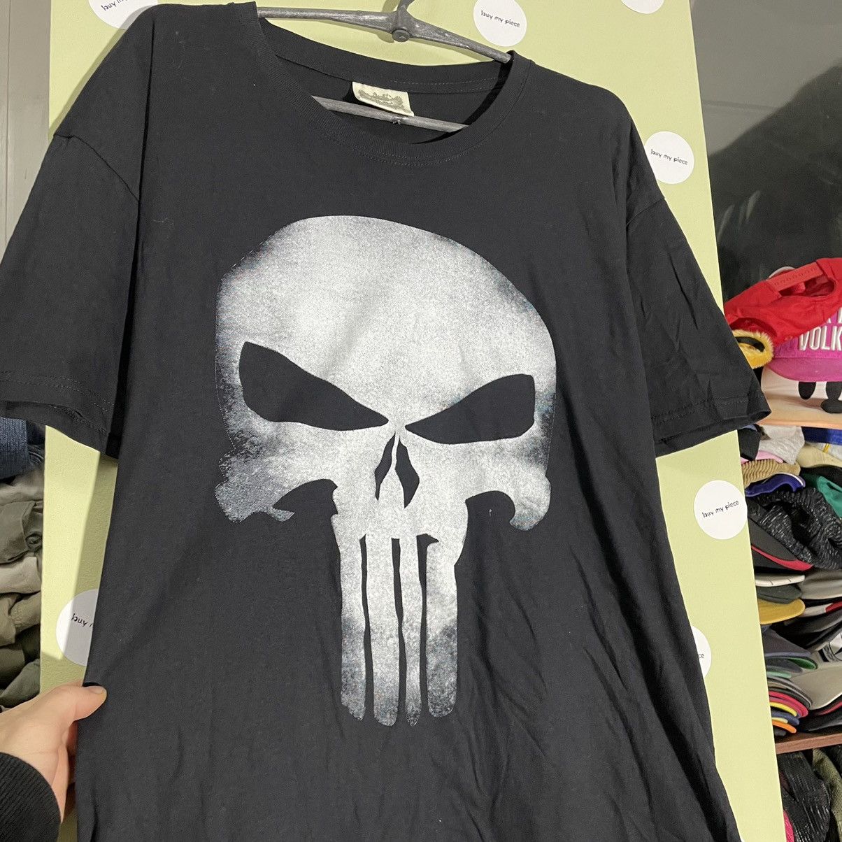 Vintage Vintage 90s Punisher Skull Graphic Tee Grunge Dark Slim XL Size US XL / EU 56 / 4 - 5 Thumbnail