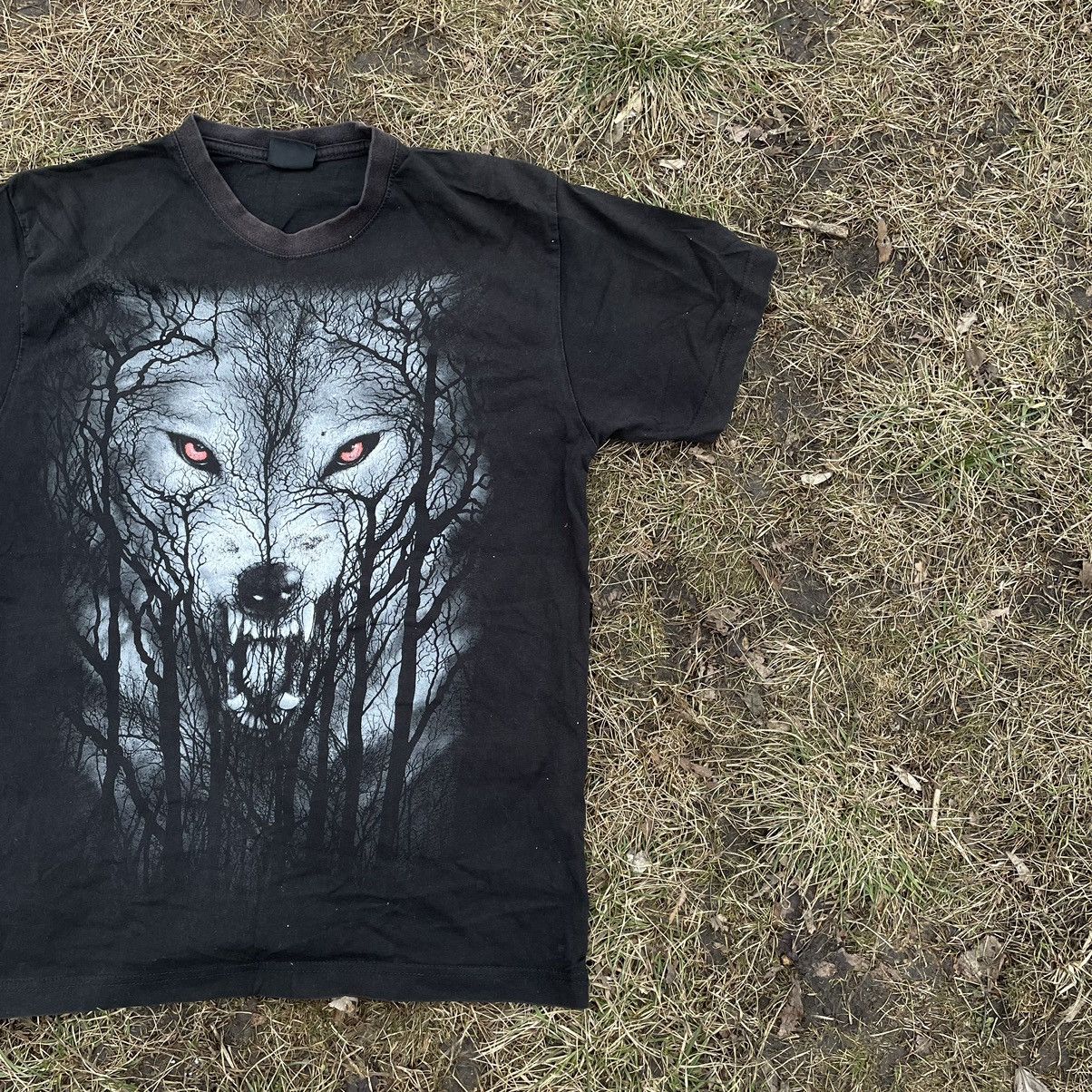 Vintage Vintage 90s Goth Graphic Tee Wolf Skulls Black Distressed M Size US M / EU 48-50 / 2 - 3 Thumbnail