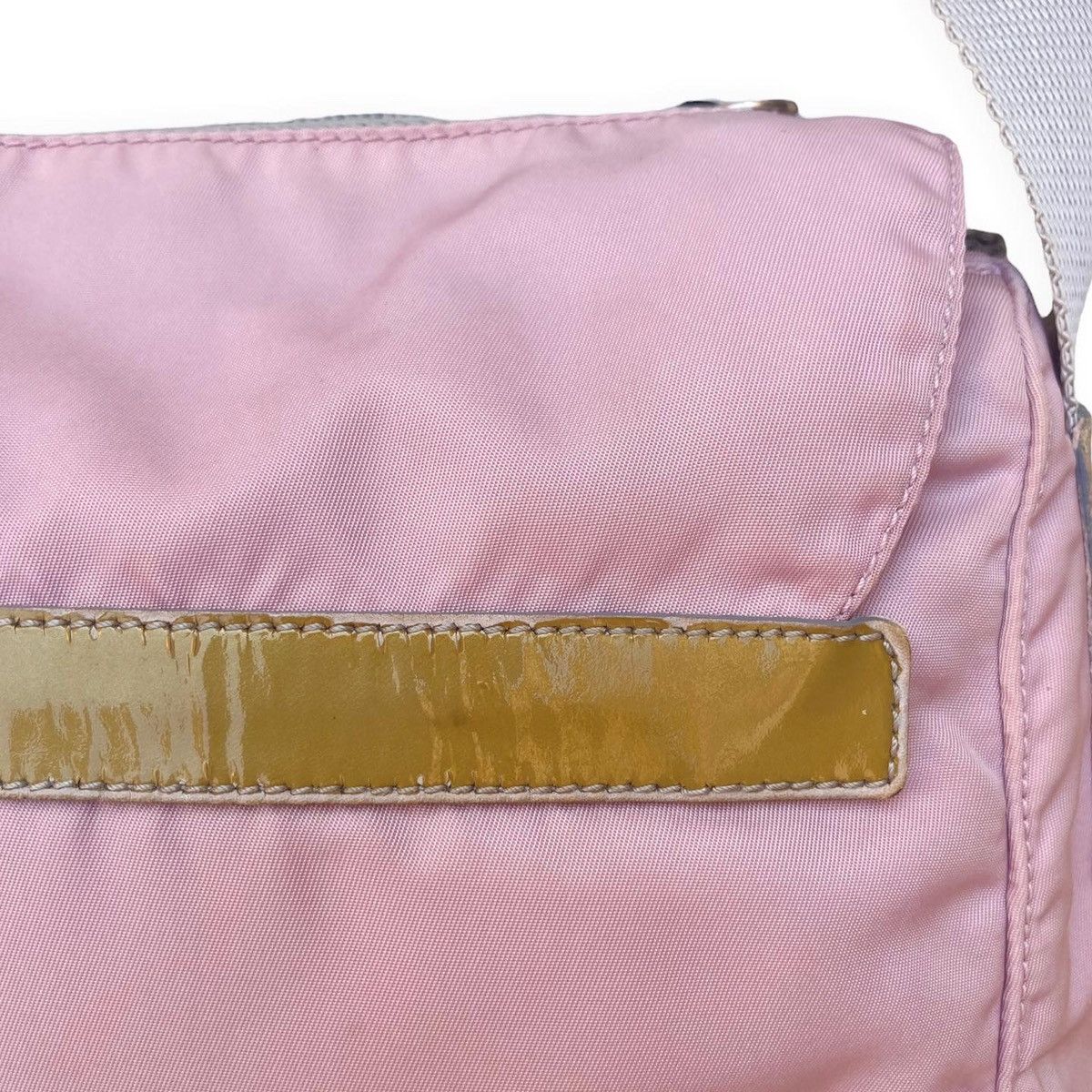 Prada Prada Light Pink Nylon Side Bag. Size ONE SIZE - 4 Thumbnail