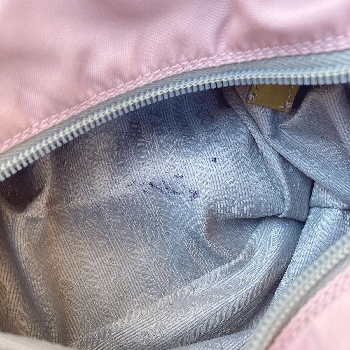 Prada Prada Light Pink Nylon Side Bag. Size ONE SIZE - 10 Thumbnail