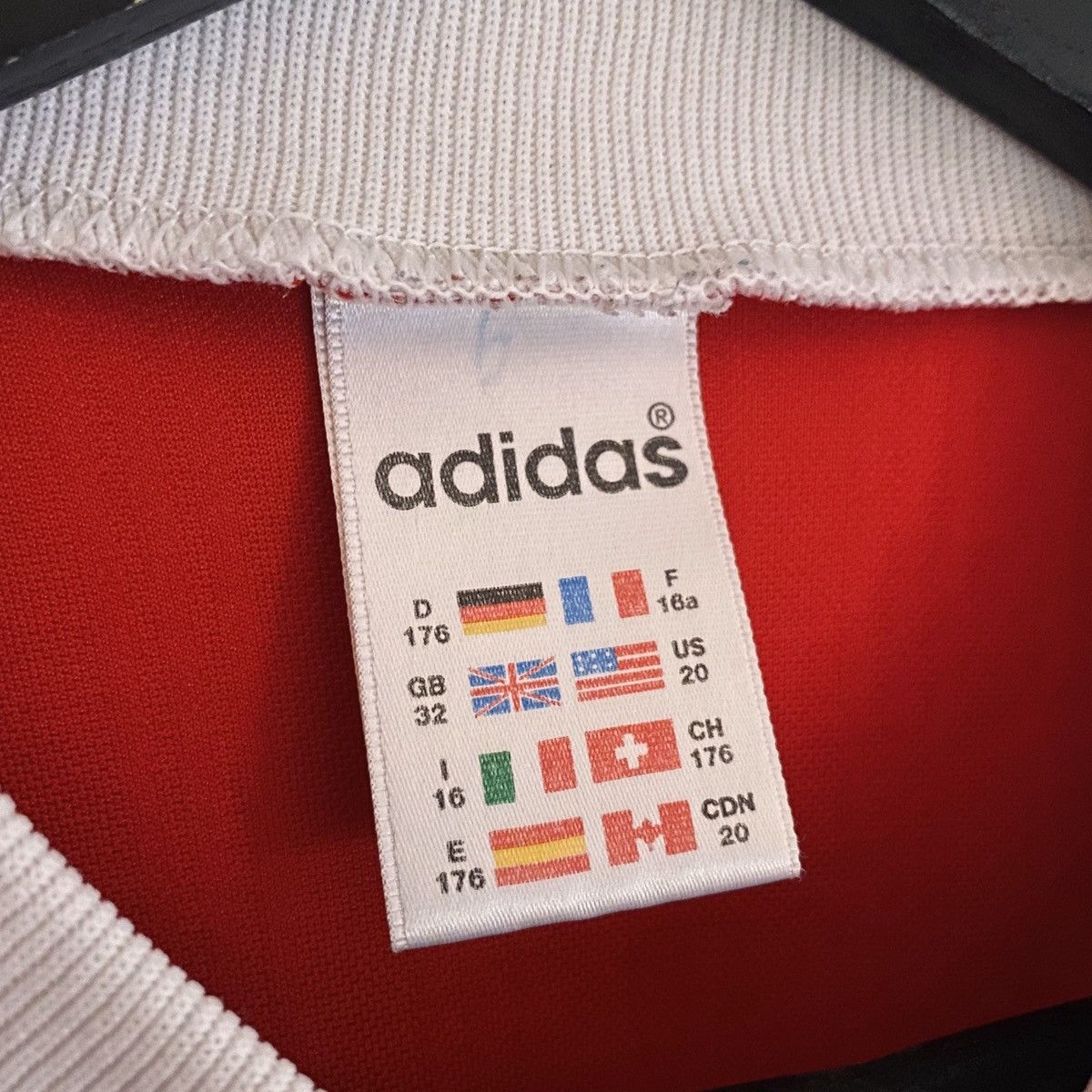 Adidas 80s 90s Adidas Retro Vintage Red Soccer Jersey Size US S / EU 44-46 / 1 - 3 Thumbnail