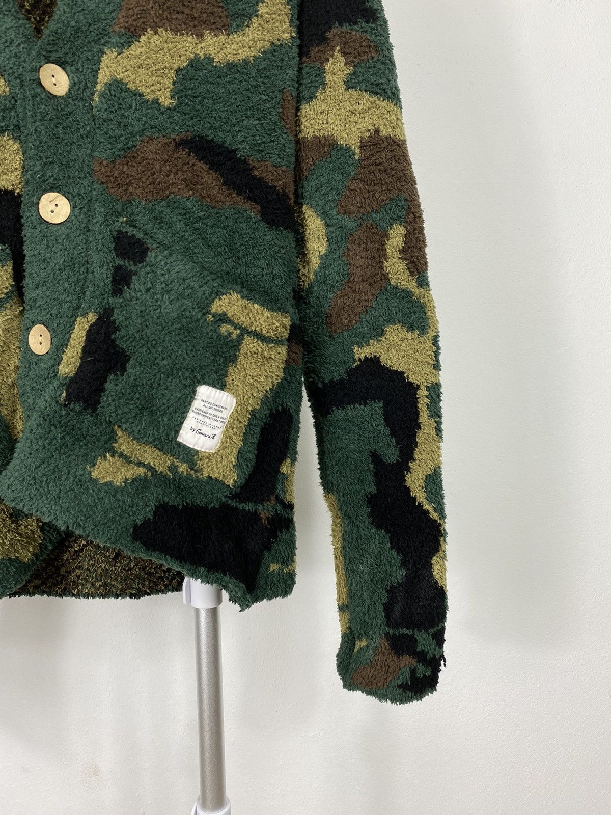 Cavari A Fleece Button Jacket Camo Design