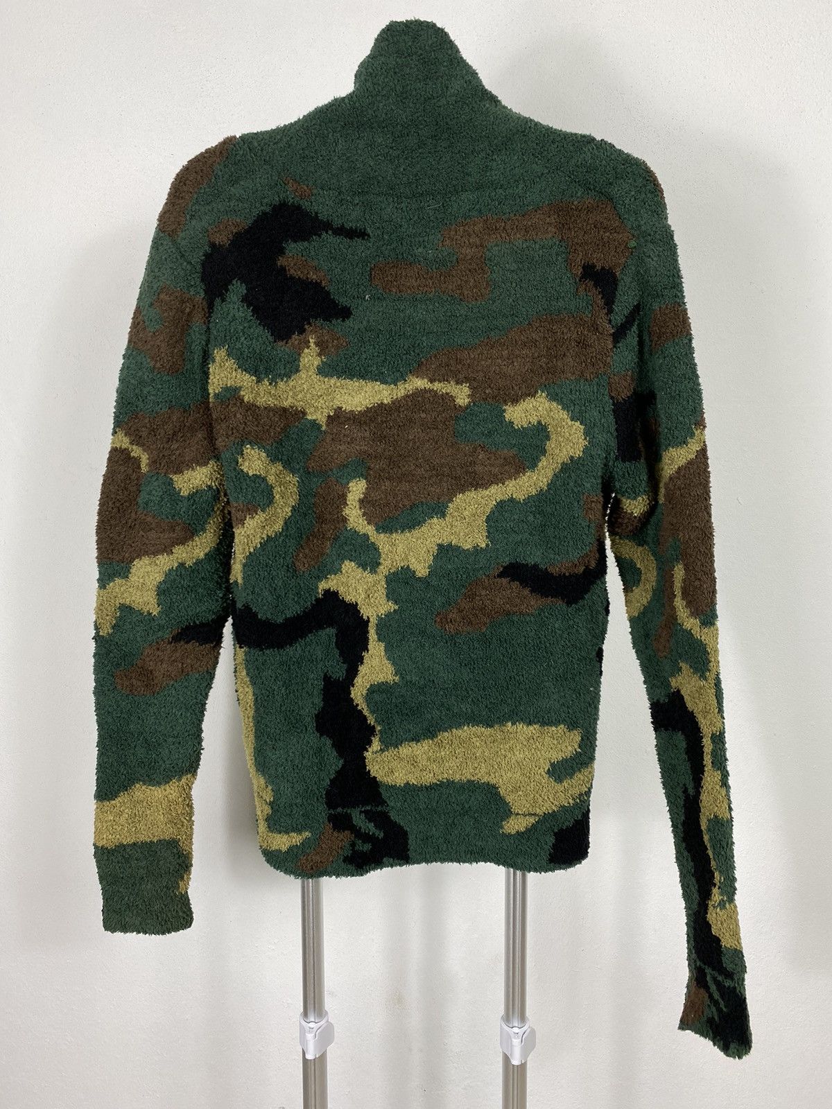 Cavari A Fleece Button Jacket Camo Design