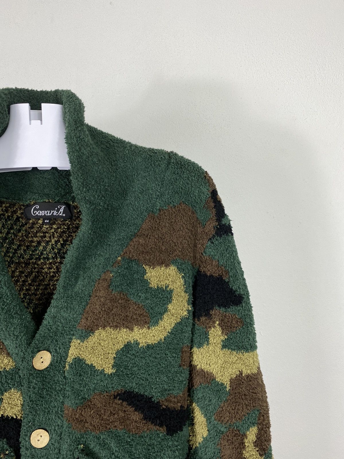 Cavari A Fleece Button Jacket Camo Design