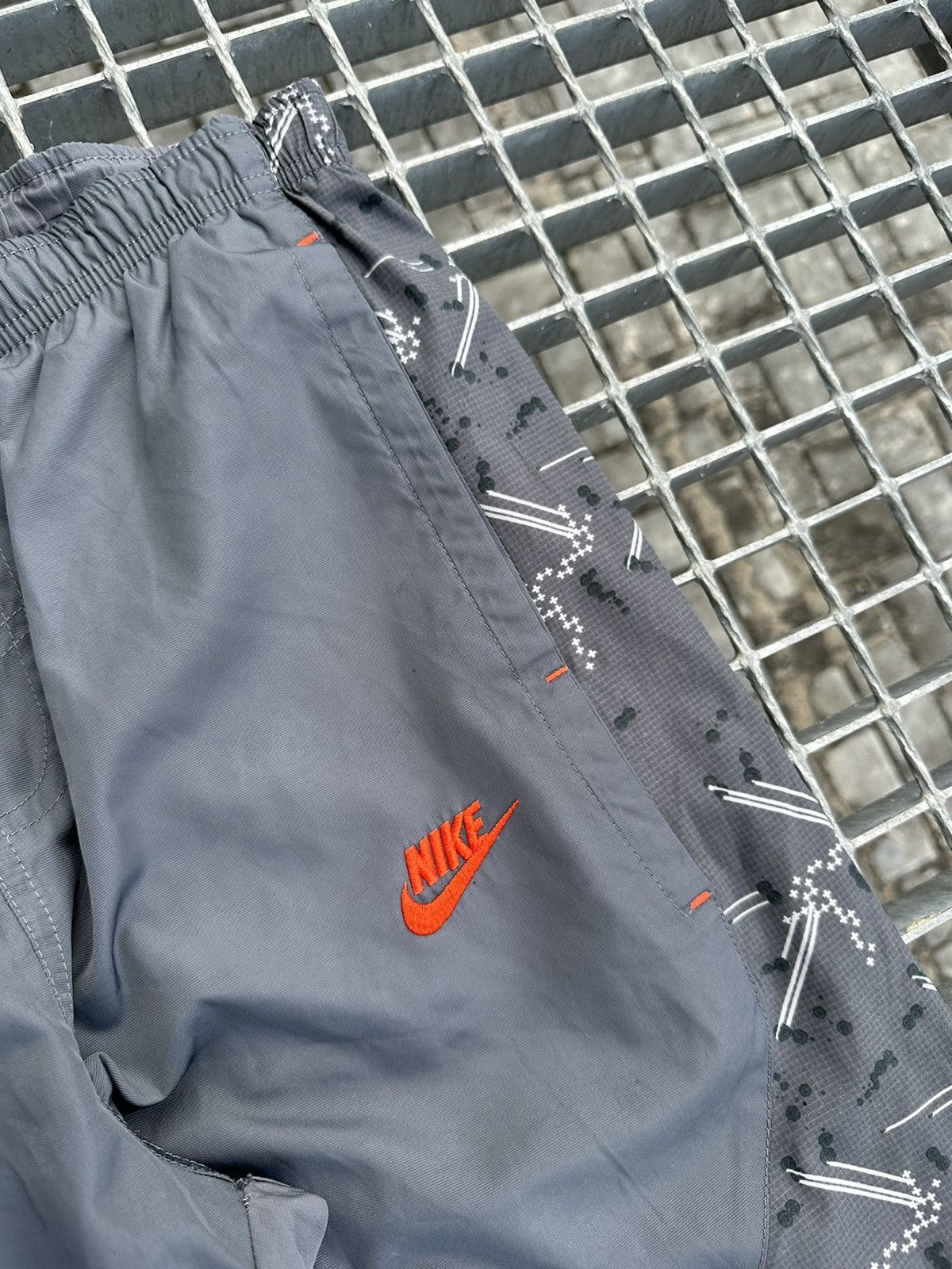 Nike Vintage Nike Track Pants Size US 30 / EU 46 - 7 Thumbnail