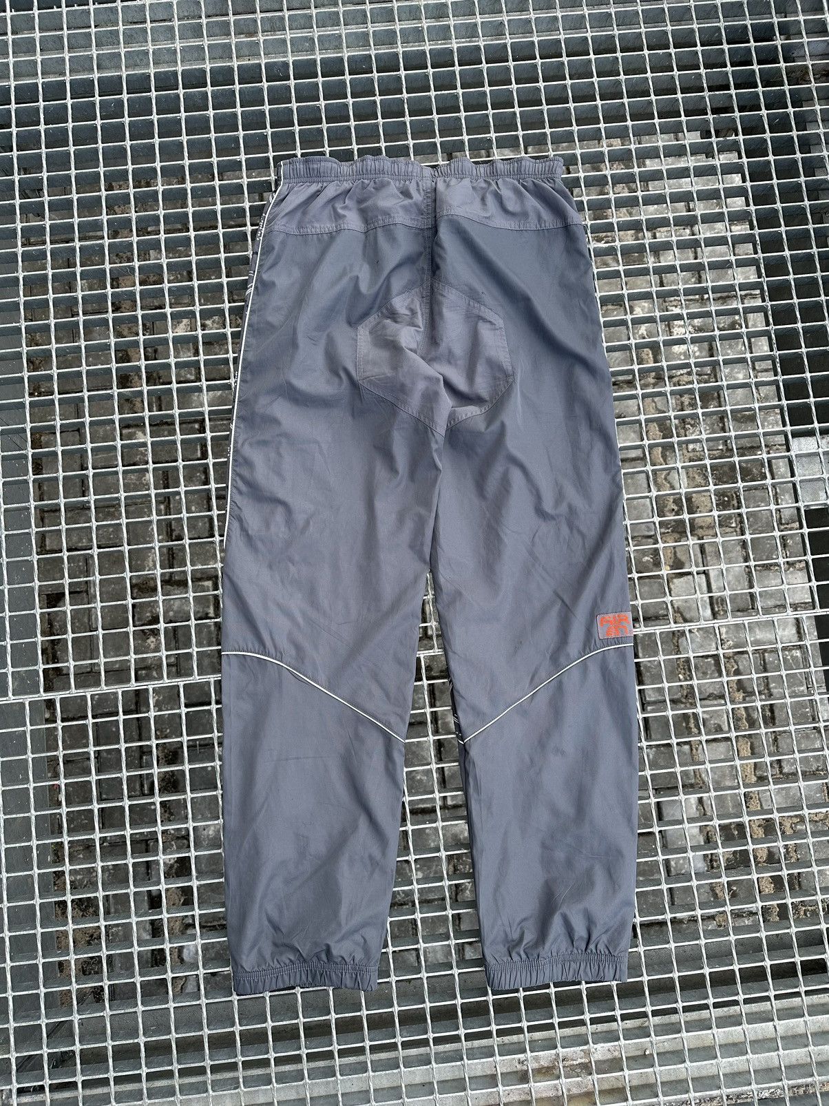 Nike Vintage Nike Track Pants Size US 30 / EU 46 - 11 Thumbnail