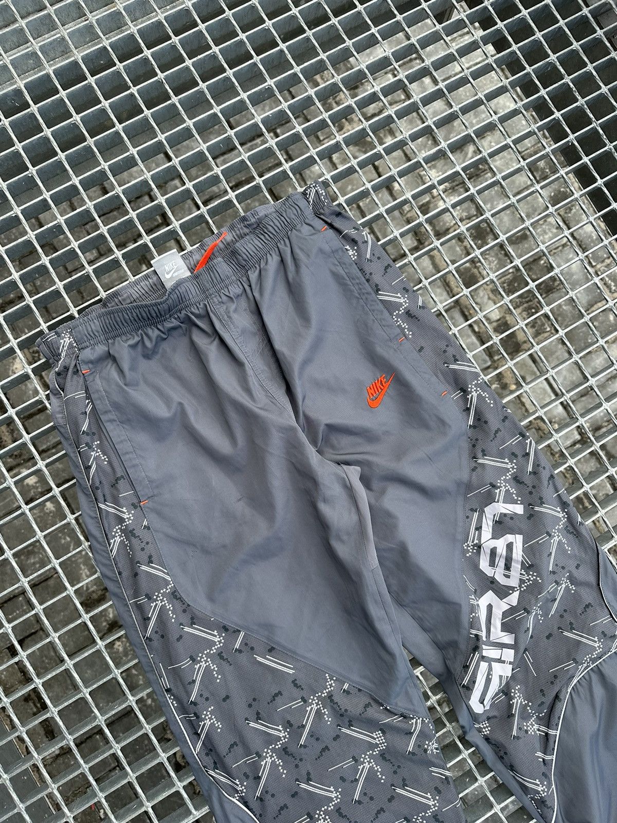 Nike Vintage Nike Track Pants Size US 30 / EU 46 - 6 Thumbnail