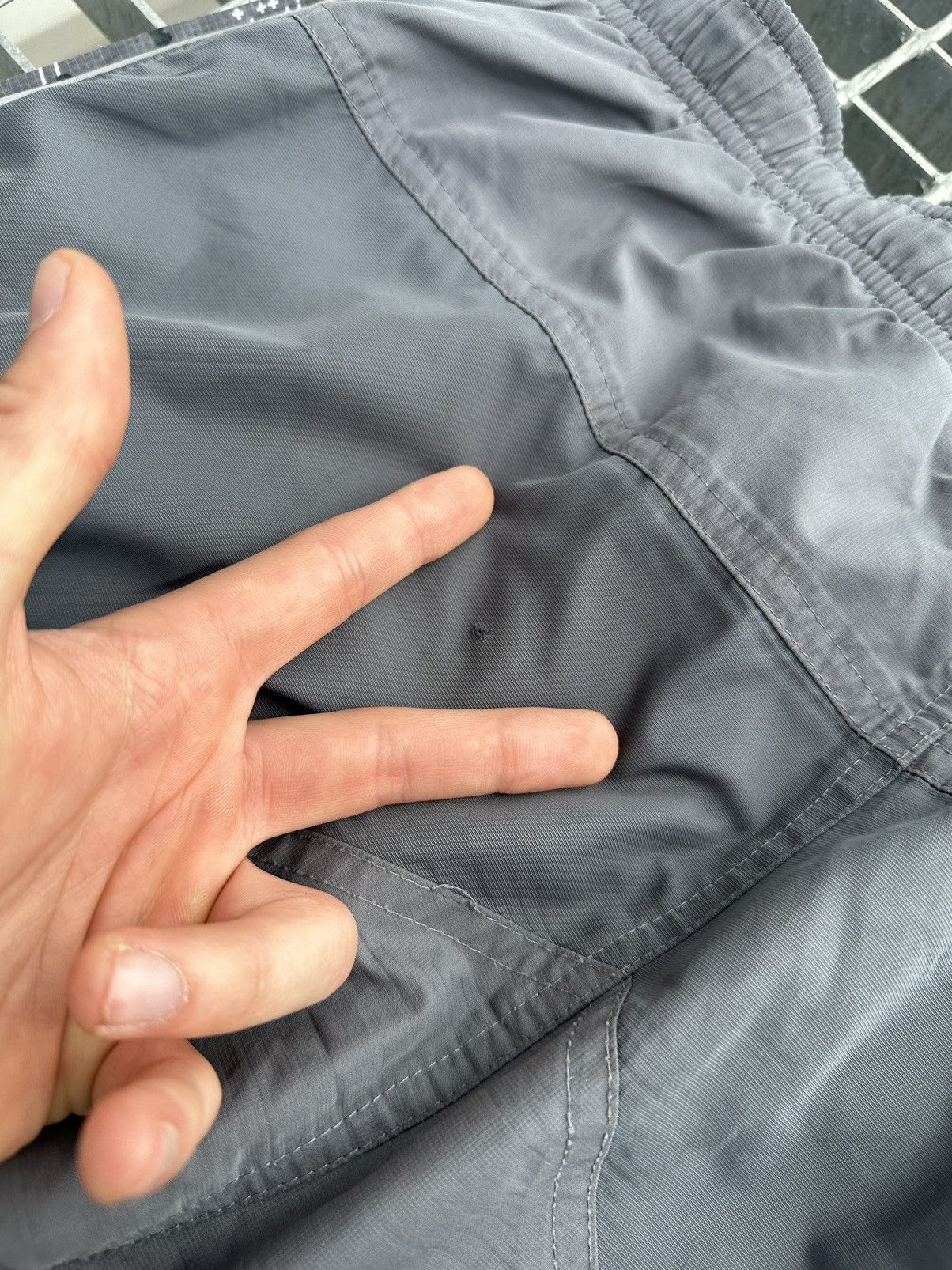 Nike Vintage Nike Track Pants Size US 30 / EU 46 - 15 Thumbnail