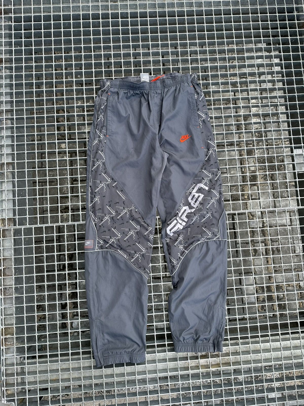Nike Vintage Nike Track Pants Size US 30 / EU 46 - 5 Thumbnail