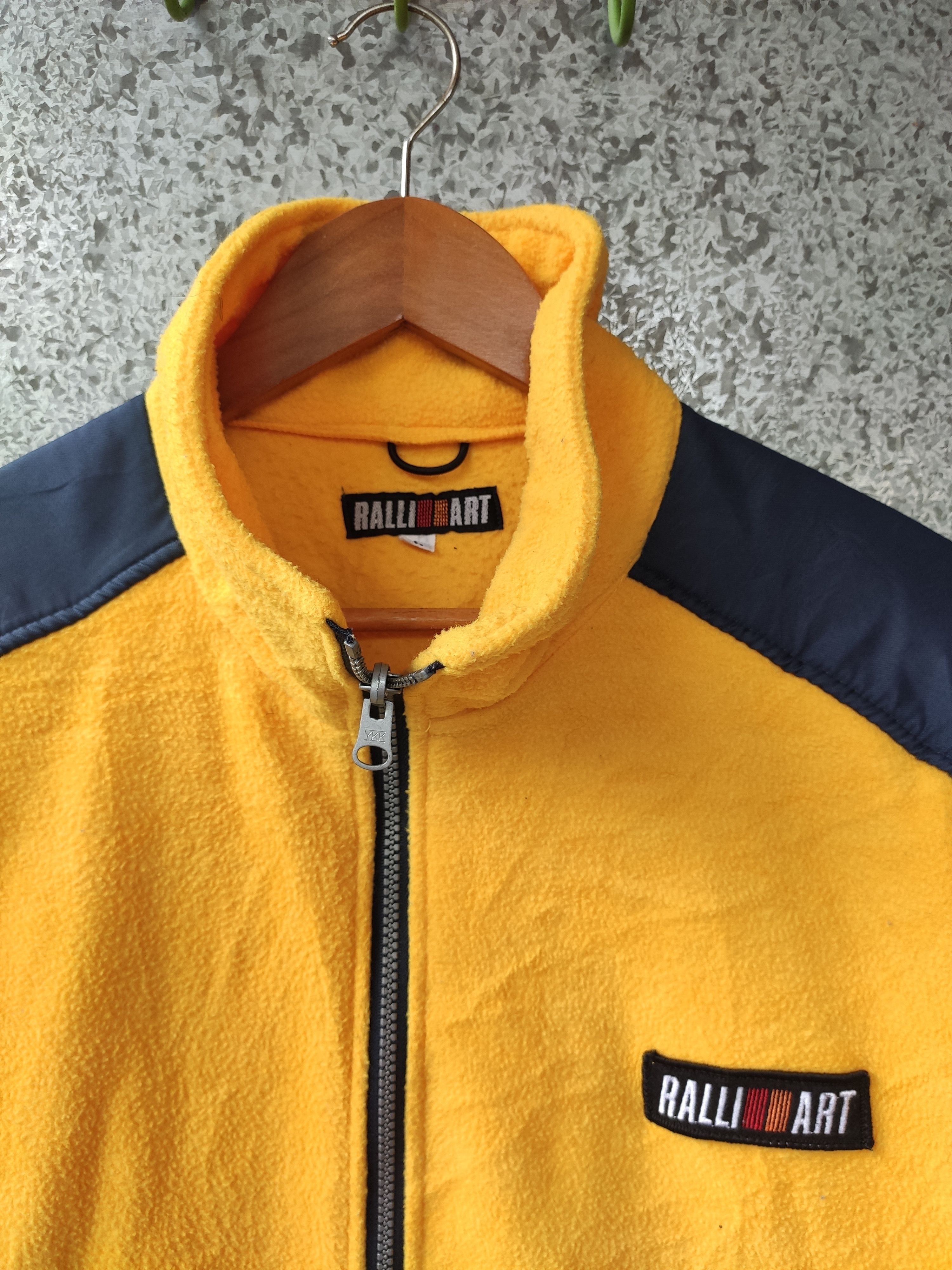 Sports Specialties 🔥 Ralli Art Mitsubishi Motors mitsubishi fleece sweat Size US L / EU 52-54 / 3 - 2 Thumbnail