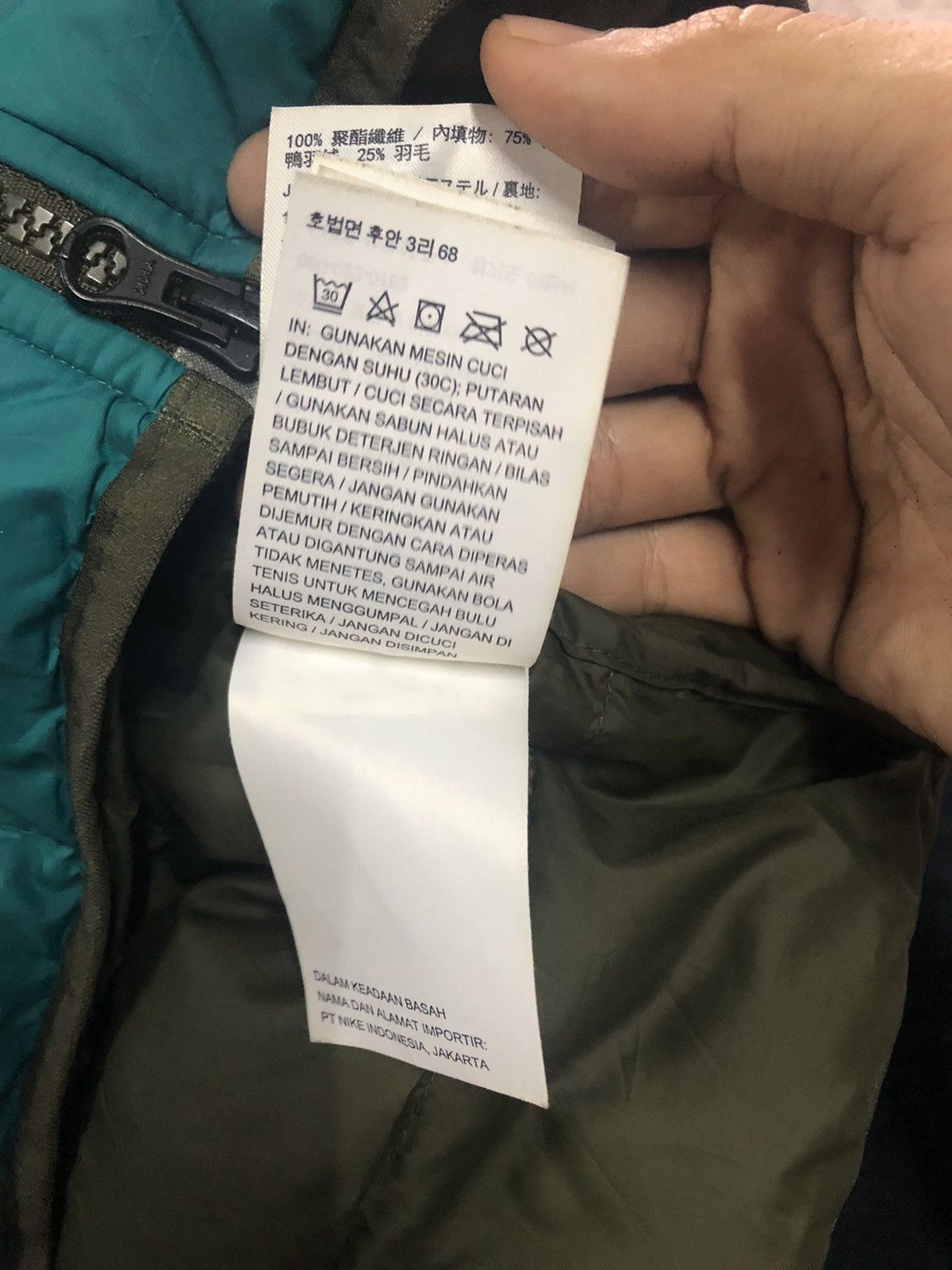 Nike Nike Small Swoosh Puffer Jacket Nice Colour Size US XL / EU 56 / 4 - 15 Thumbnail