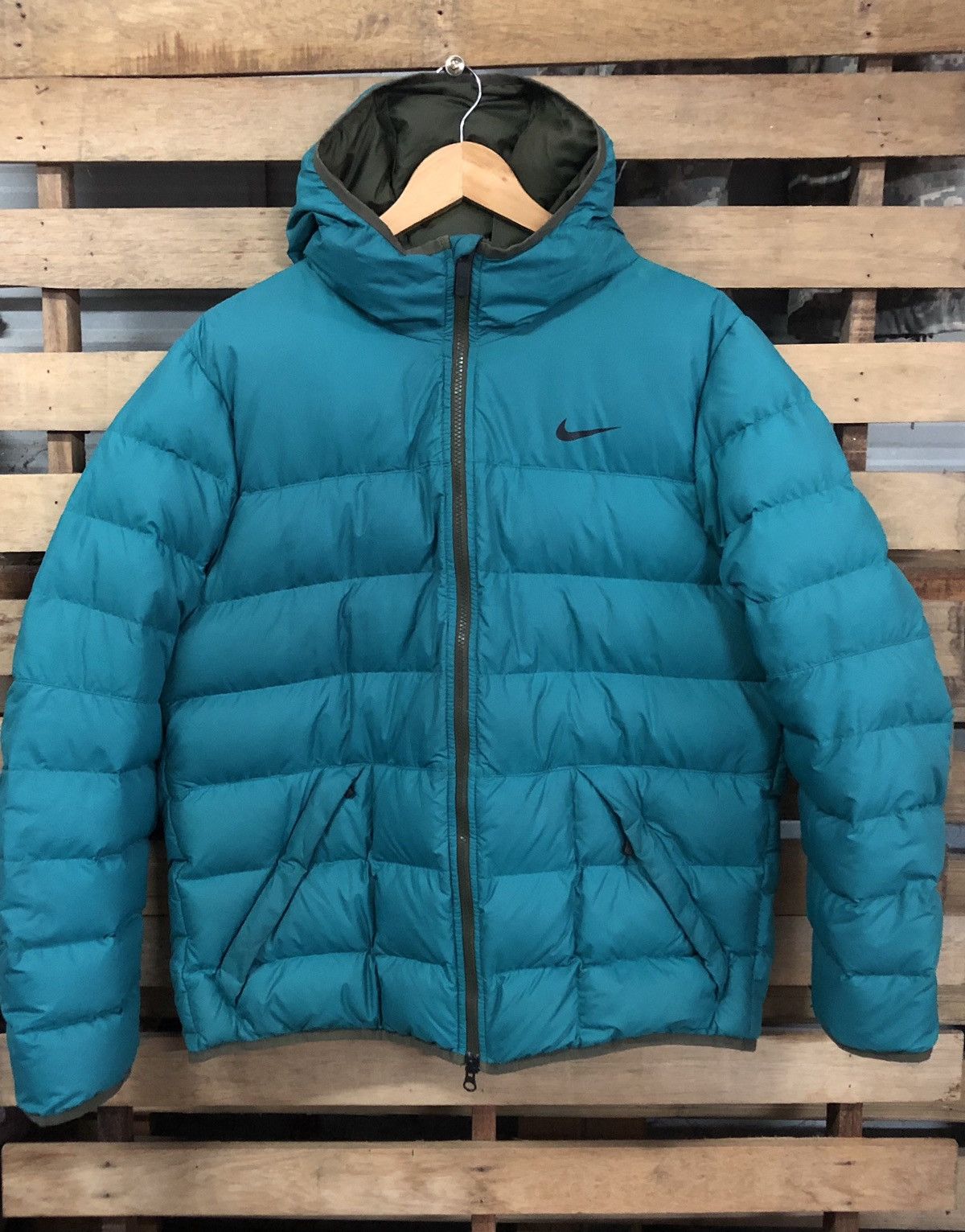 Nike Nike Small Swoosh Puffer Jacket Nice Colour Size US XL / EU 56 / 4 - 1 Thumbnail