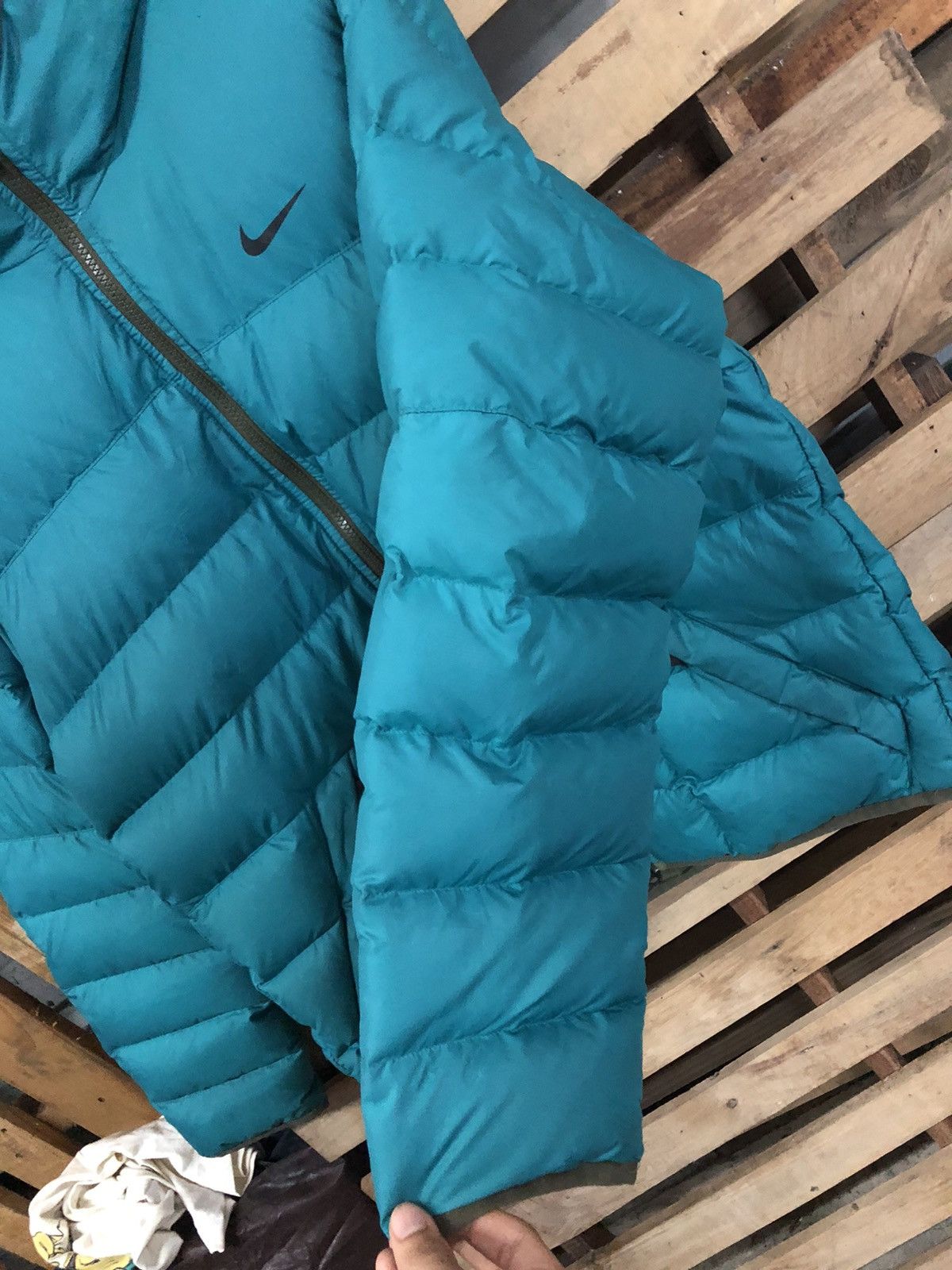 Nike Nike Small Swoosh Puffer Jacket Nice Colour Size US XL / EU 56 / 4 - 4 Thumbnail