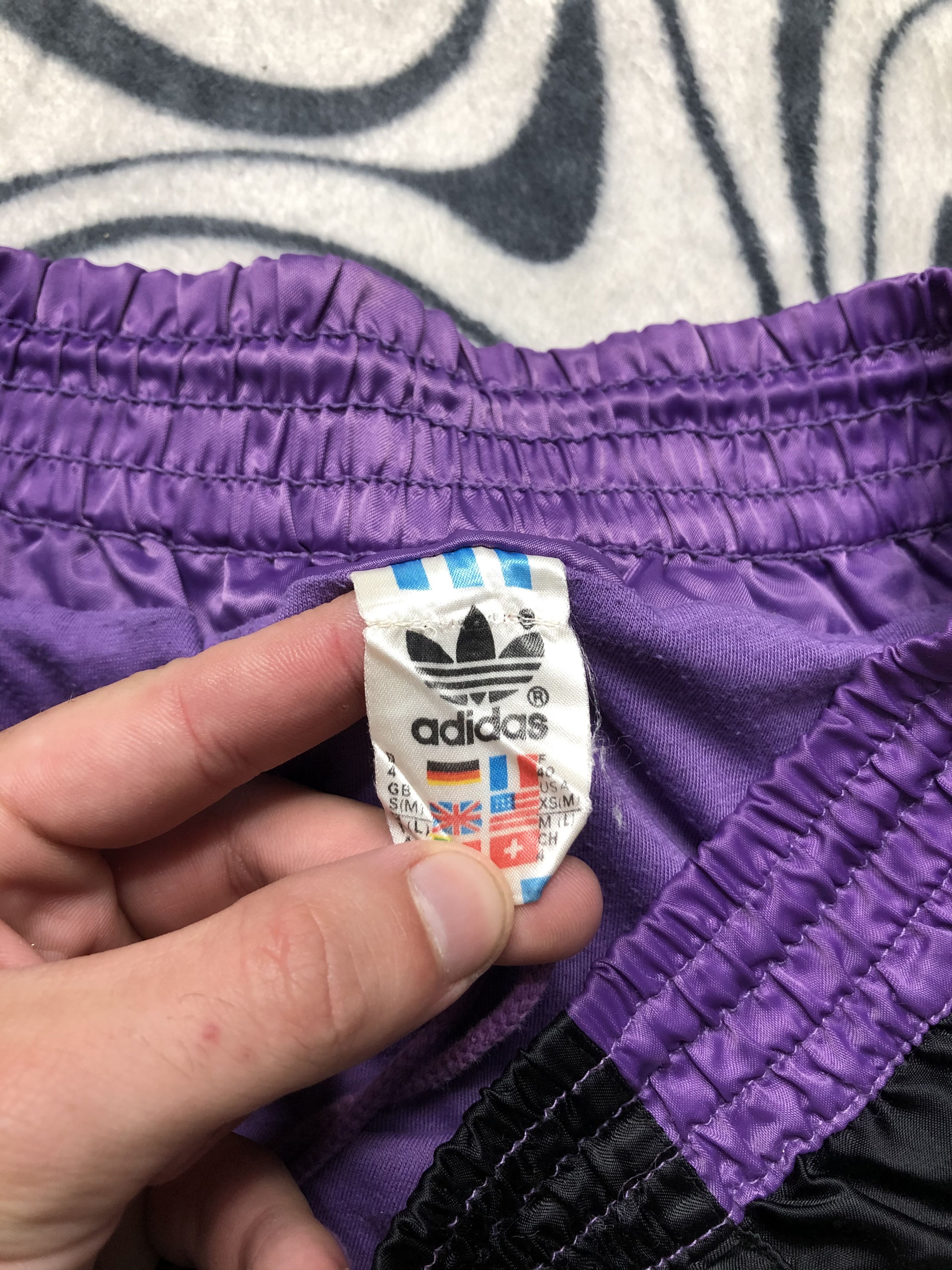 Adidas Adidas 90s Vintage Womens Nylon Shorts Size 28" / US 6 / IT 42 - 3 Thumbnail