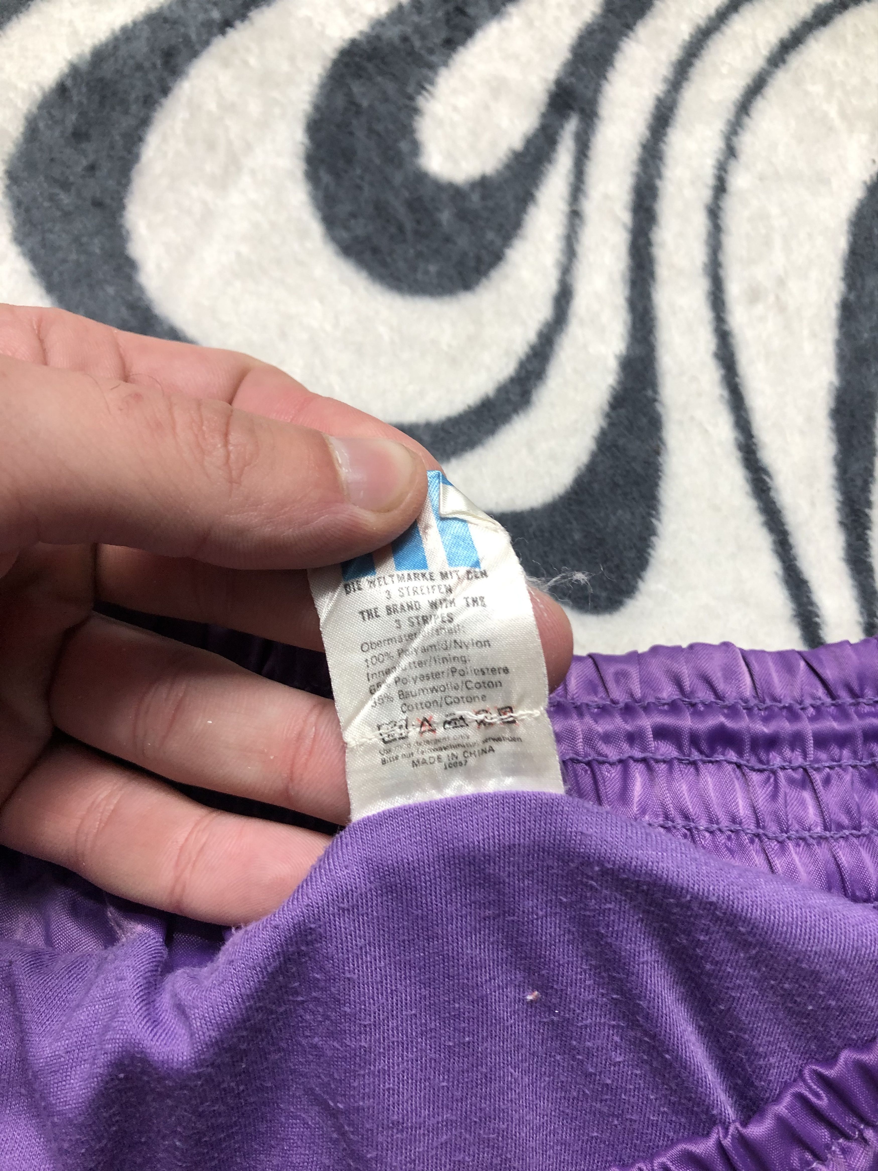 Adidas Adidas 90s Vintage Womens Nylon Shorts Size 28" / US 6 / IT 42 - 4 Thumbnail