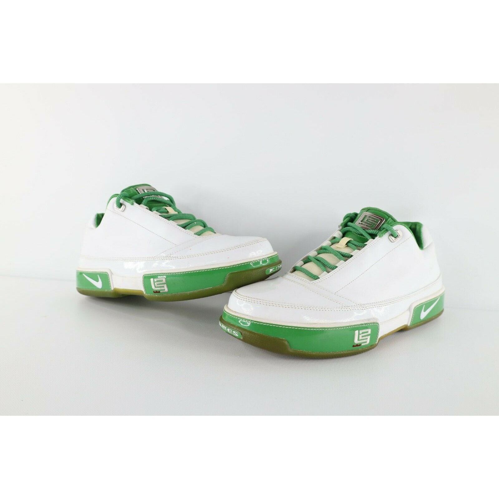 image of Nike Air Zoom Lebron Low Leather Shoes Sneakers in White, Men's (Size 11.5)