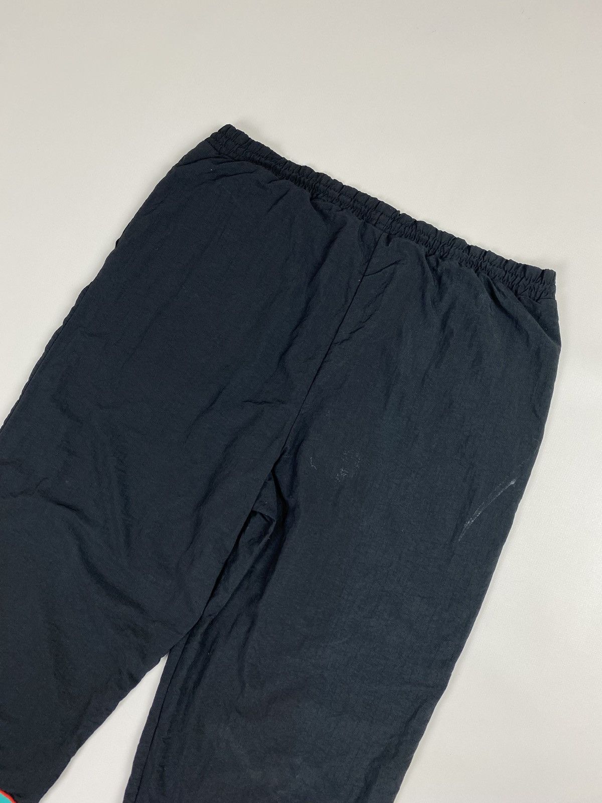 Puma × Vintage Puma International vintage men’s nylon track pants Size US 32 / EU 48 - 17 Thumbnail