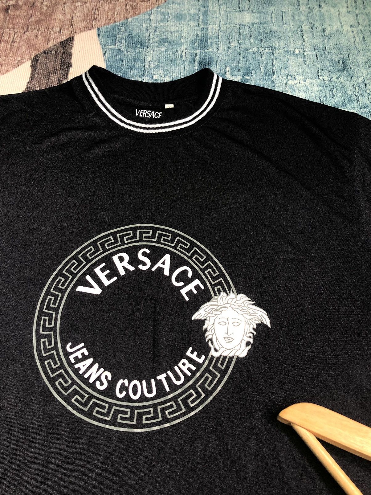 Versace Jeans Couture × Vintage VINTAGE VERSACE JEANS COUTURE BIG LOGO SHIRT Size US M / EU 48-50 / 2 - 2 Thumbnail