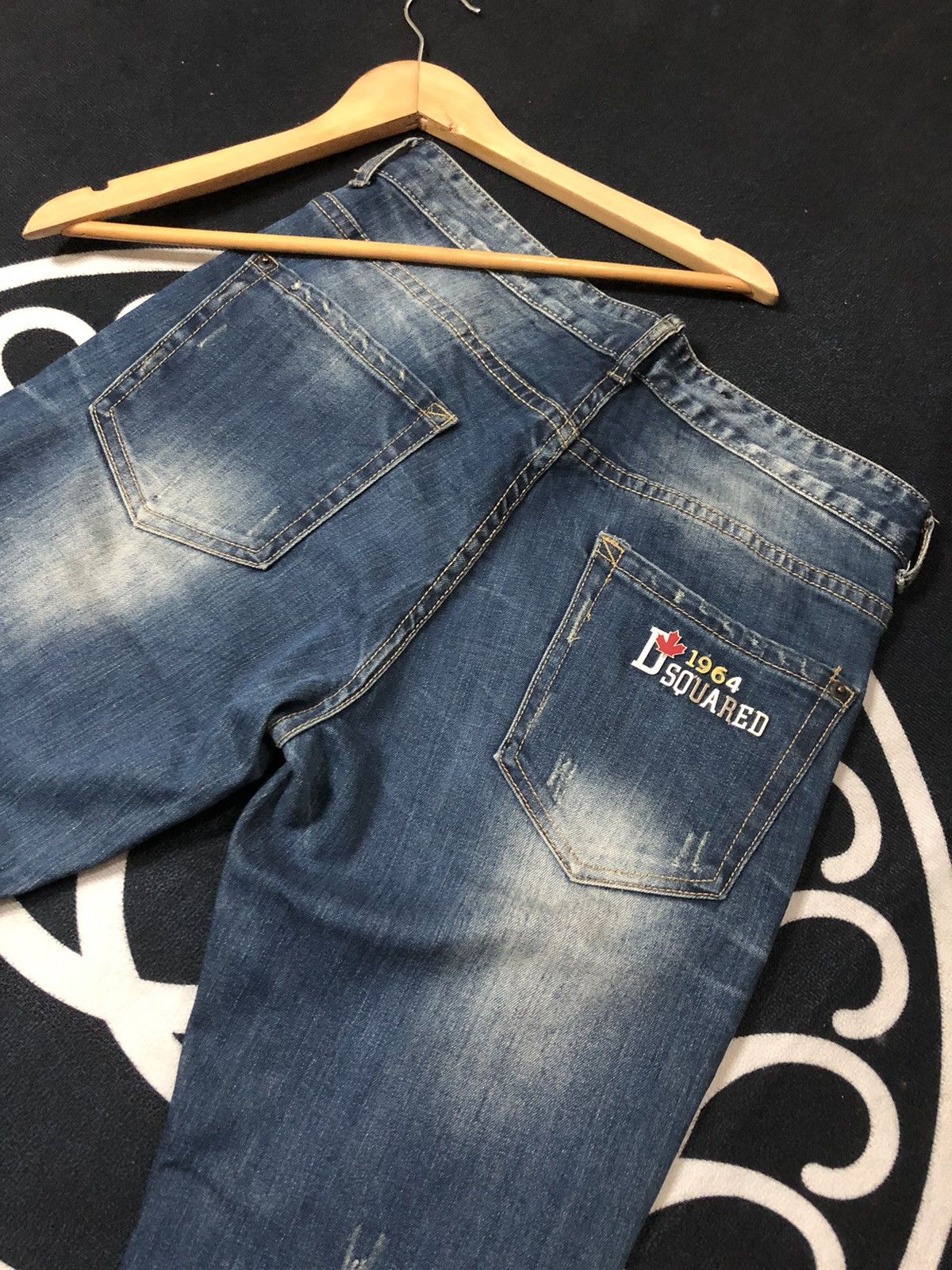 Dsquared2 VINTAGE DSQUARED2 DISTRESSED DENIM JEANS Size US 31 - 8 Thumbnail