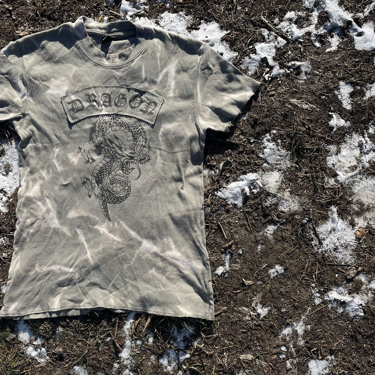 Vintage Vintage 90s Sun Faded Dragon Graphic Tee Grunge Japan Y2K S Size US S / EU 44-46 / 1 - 2 Thumbnail