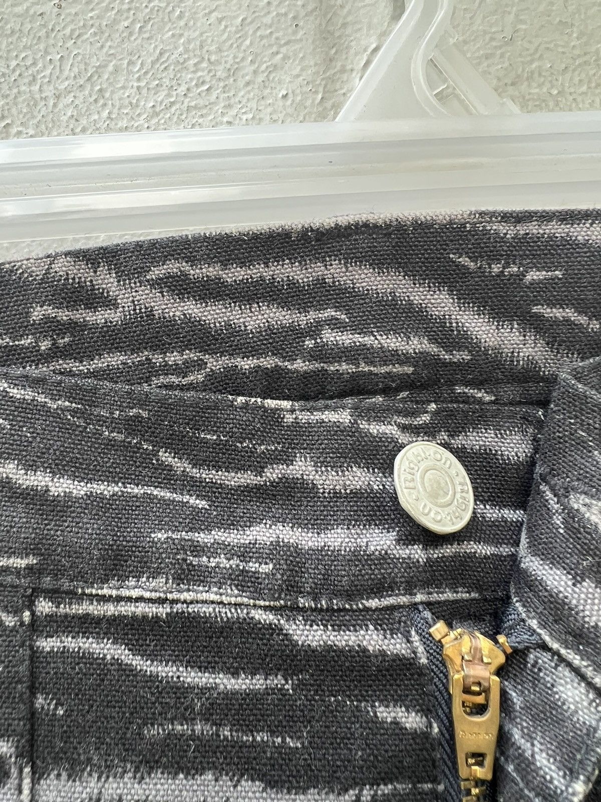 Vintage Vintage RIGHT-ON Japan Black Tiger Stripes Camo Fatigue Pant Size US 31 - 8 Thumbnail