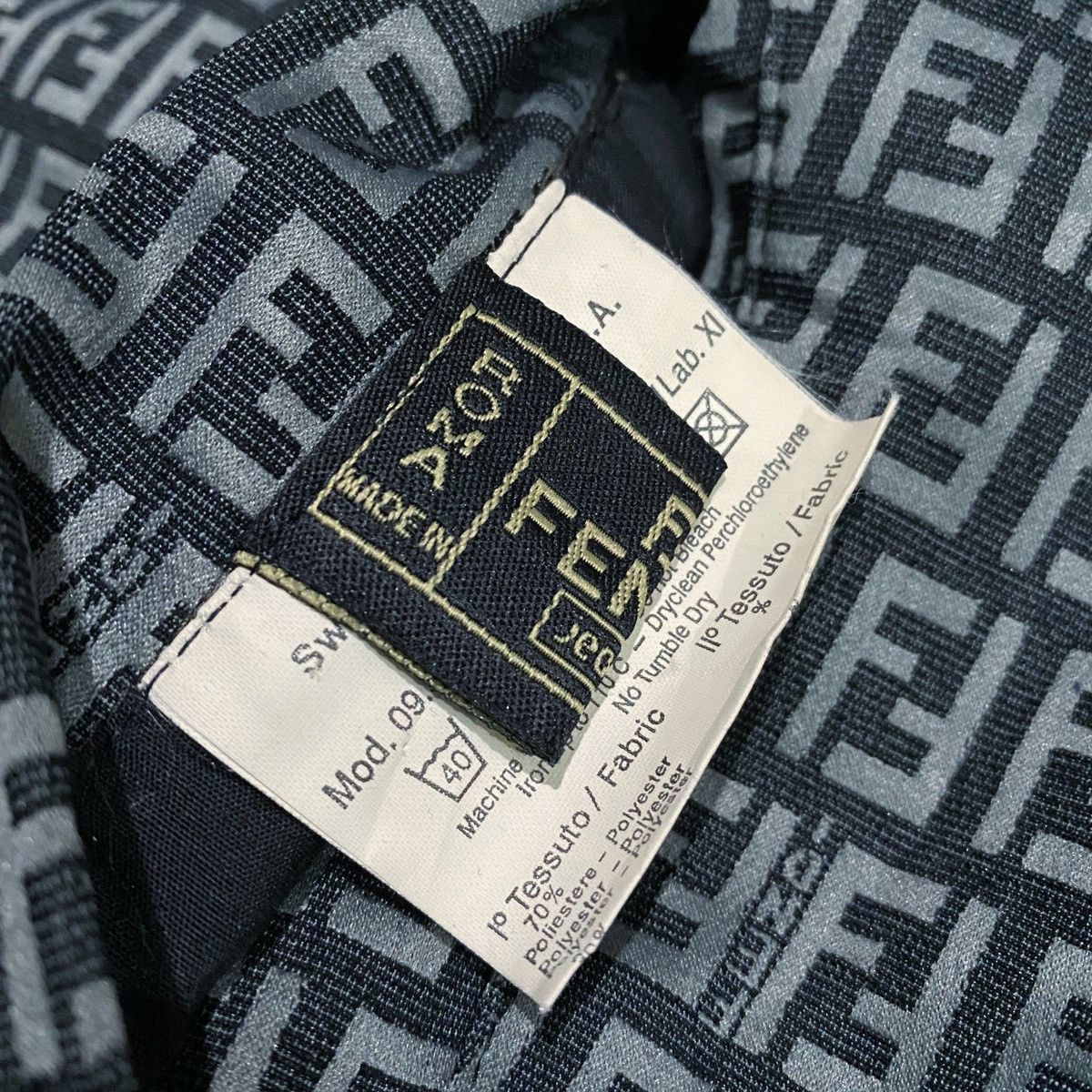 Fendi Vintage Fendi Zucca Reversible Jacket Size US M / EU 48-50 / 2 - 11 Thumbnail