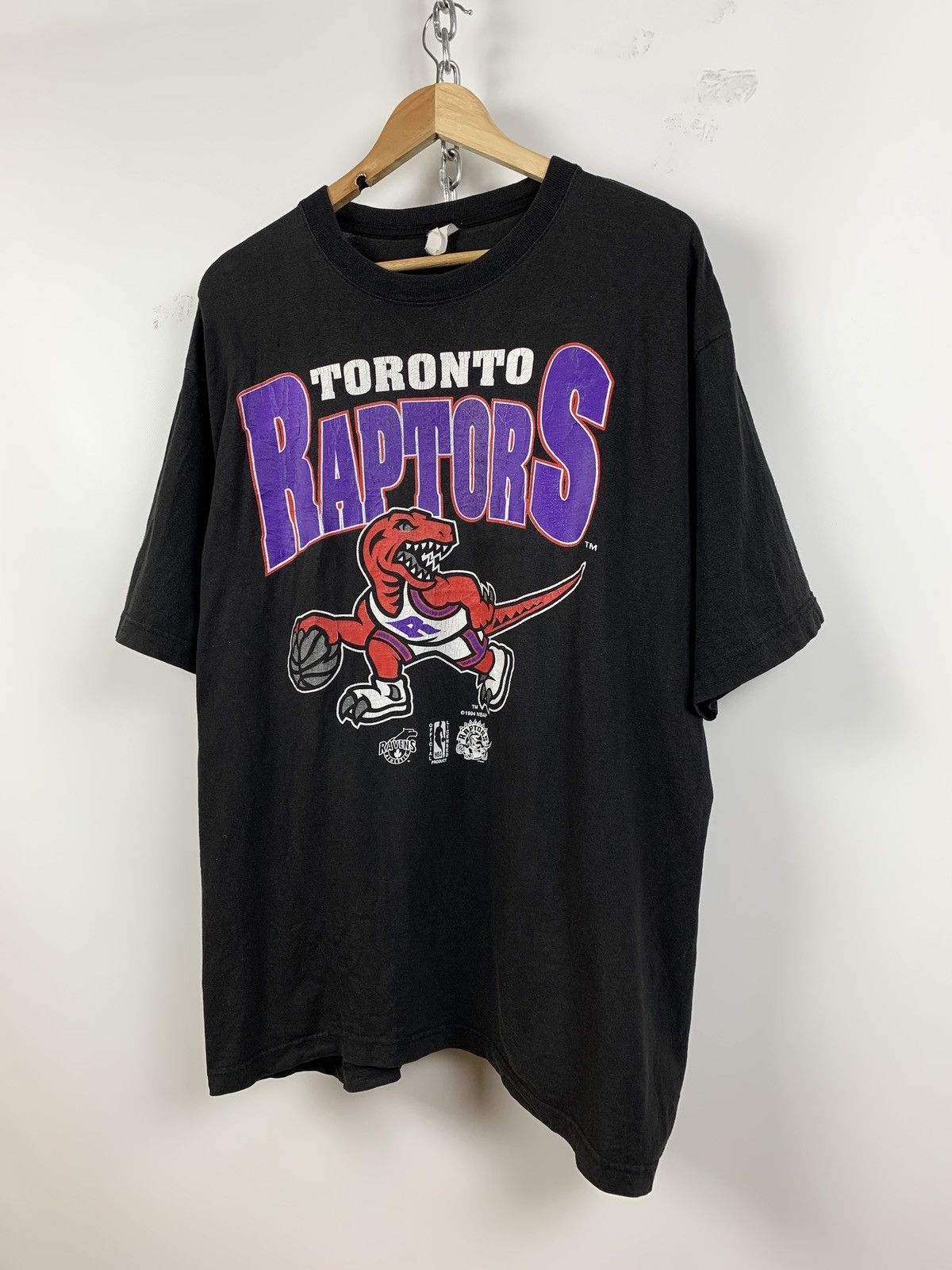 NBA 1994 Vintage Toronto Raptors NBA T-Shirt Size US XL / EU 56 / 4 - 5 Thumbnail