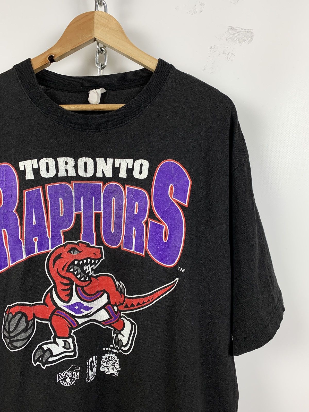 NBA 1994 Vintage Toronto Raptors NBA T-Shirt Size US XL / EU 56 / 4 - 6 Thumbnail