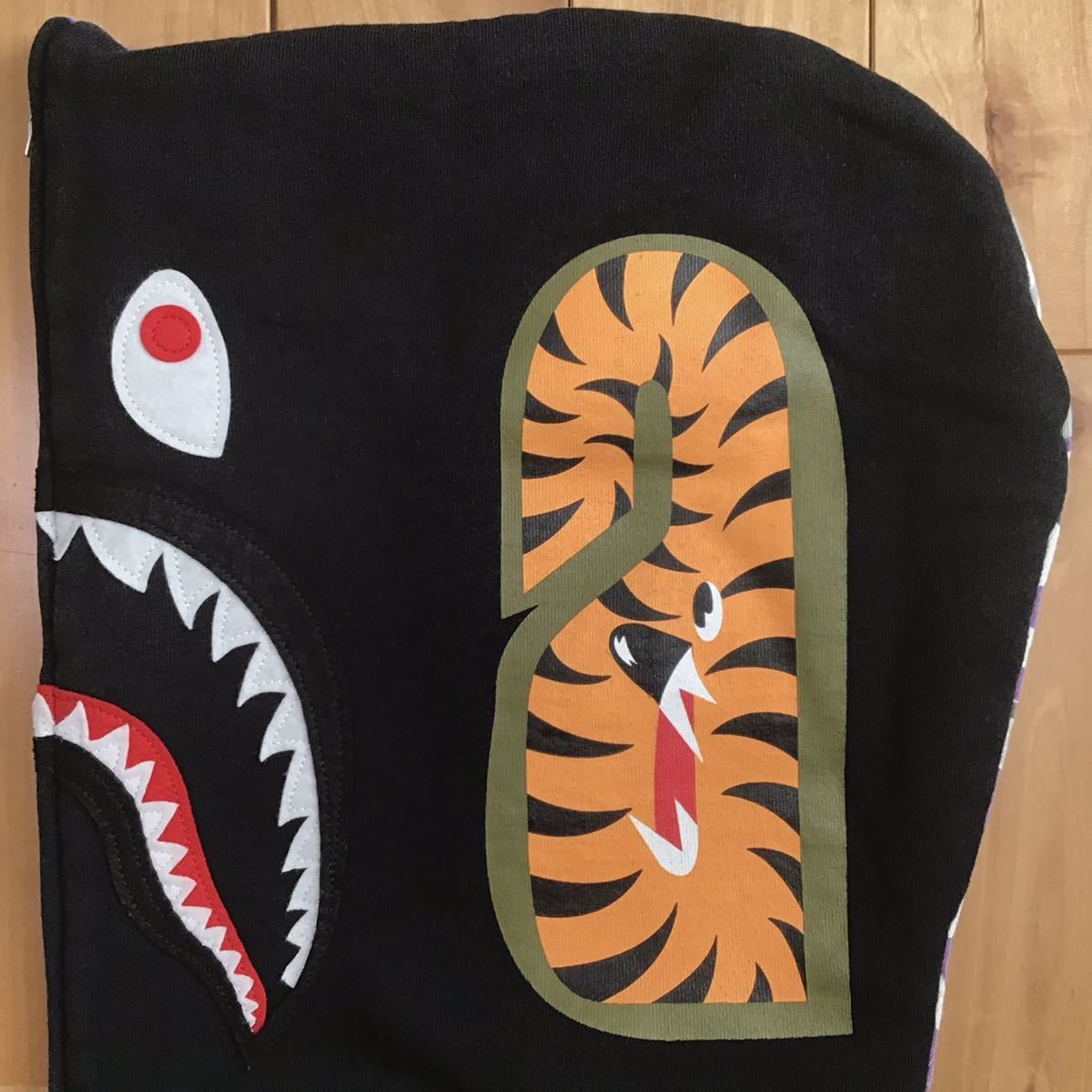Bape × Wiz Khalifa Wiz Khalifa BAPE NYC color camo Shark full zip Hoodie ape Size US L / EU 52-54 / 3 - 6 Thumbnail