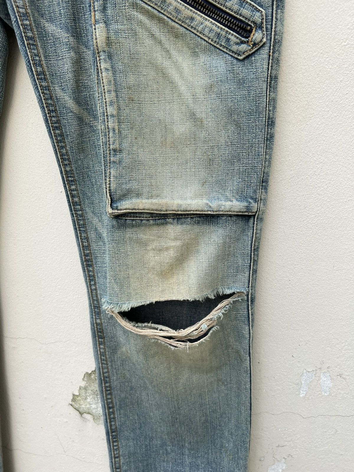 Vintage Vintage Ozone Rocks Japan Ripped Cargo Denim Trashed Jeans Size US 31 - 13 Thumbnail
